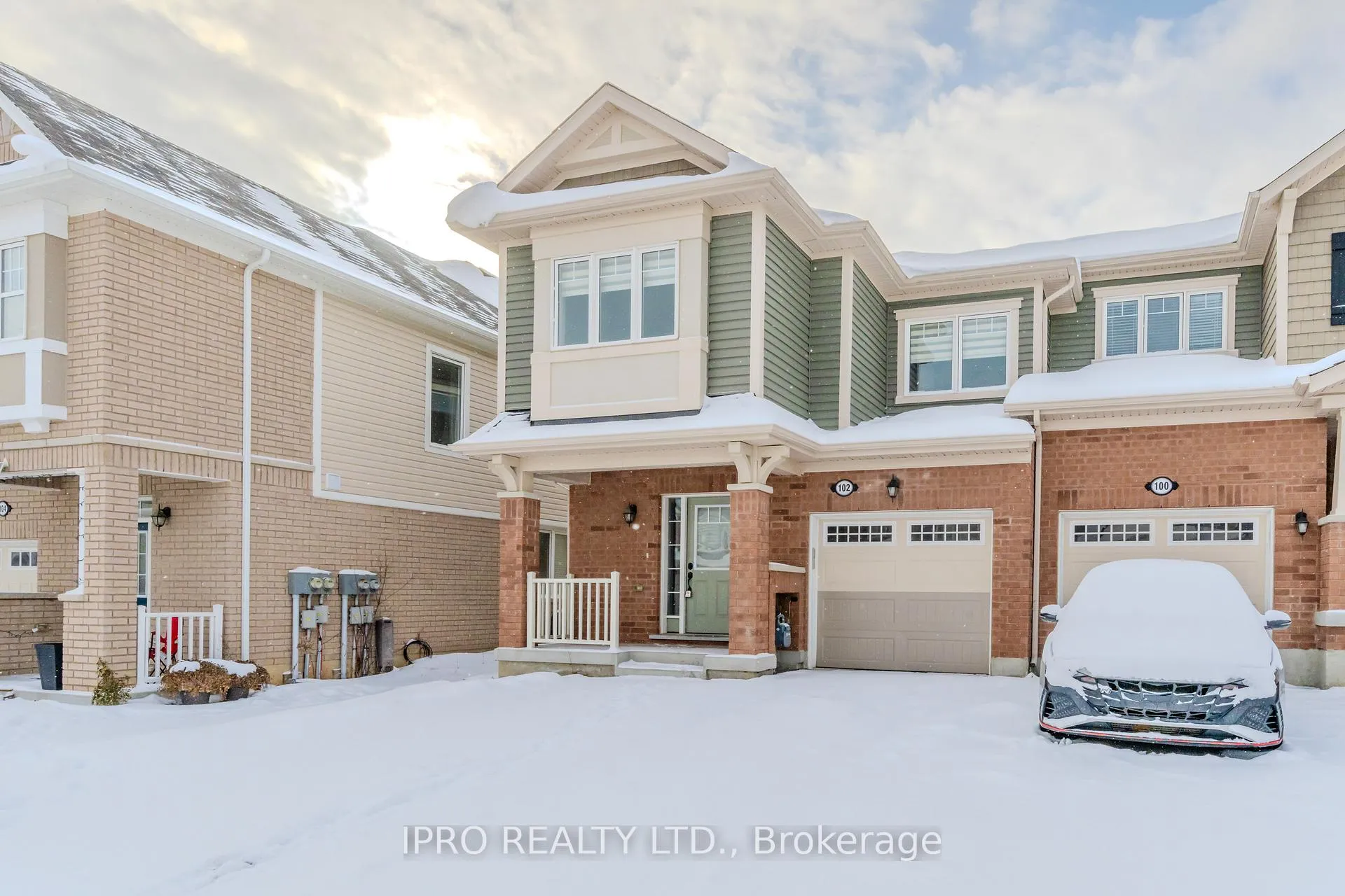 Photo 2 of 102 Watermill Street, Kitchener, Doon South — HOMEH