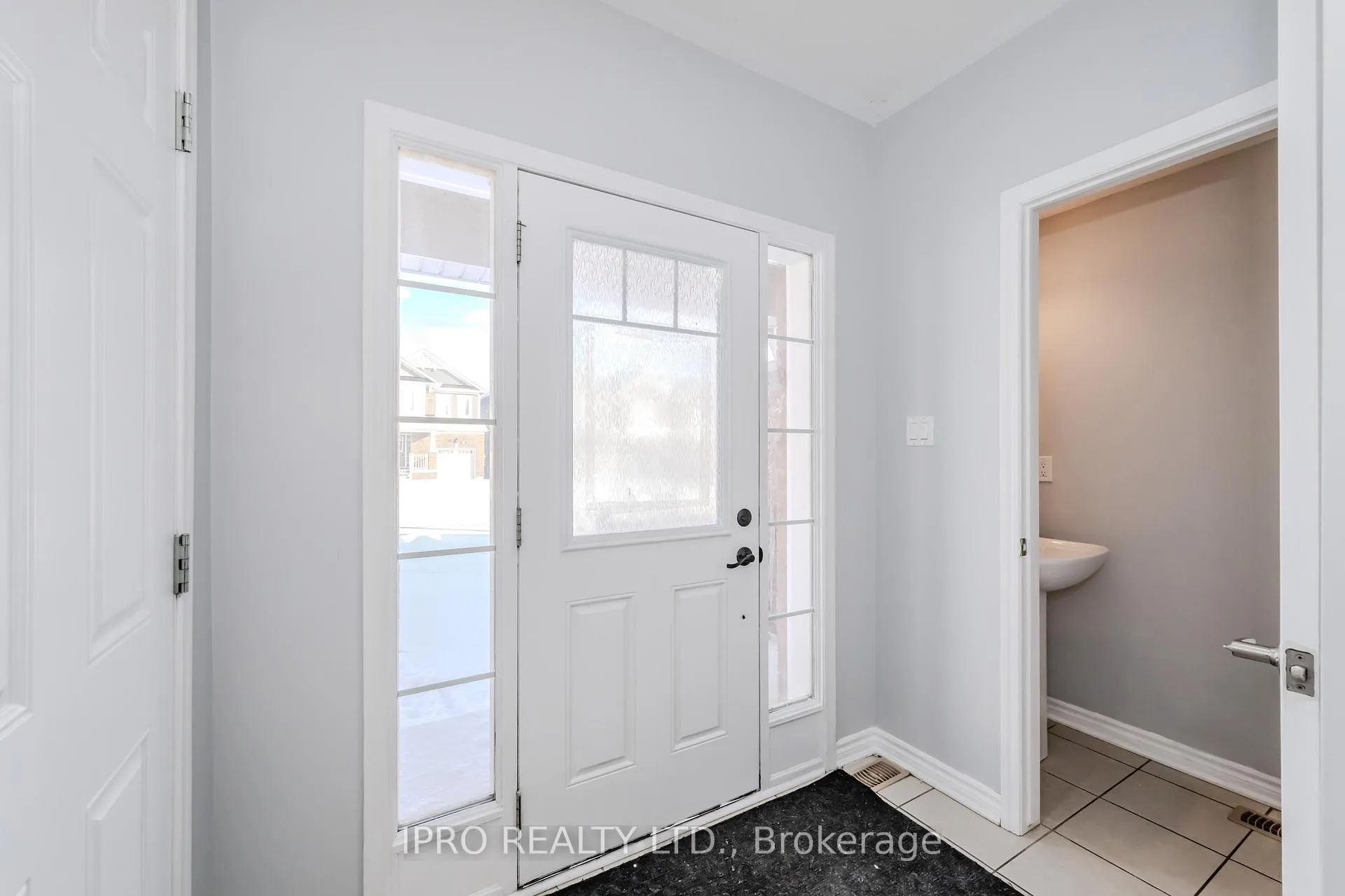 Photo 6 of 102 Watermill Street, Kitchener, Doon South — HOMEH