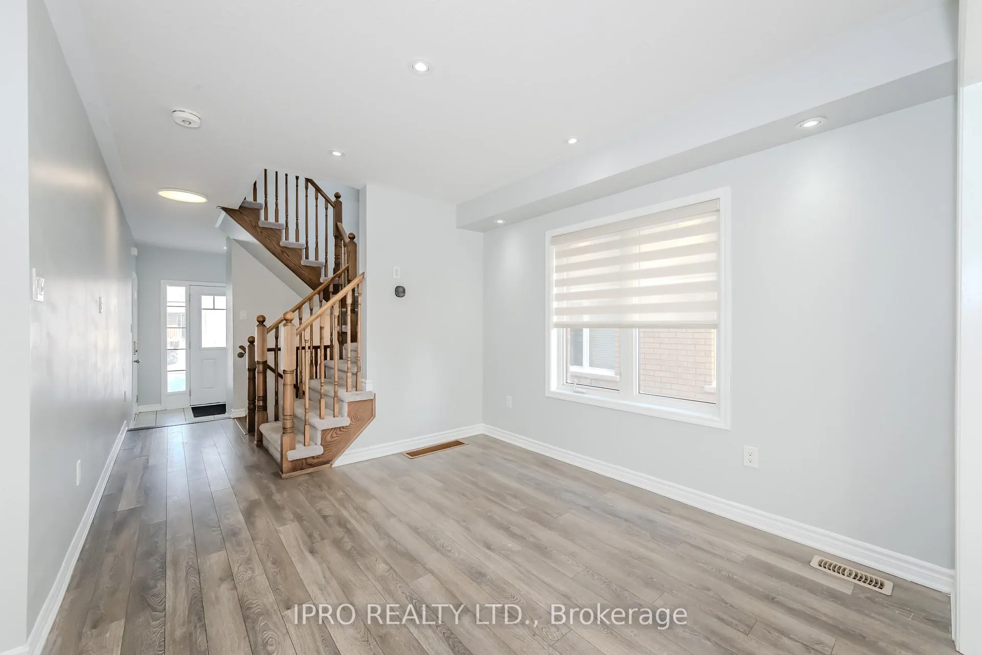 Photo 9 of 102 Watermill Street, Kitchener, Doon South — HOMEH