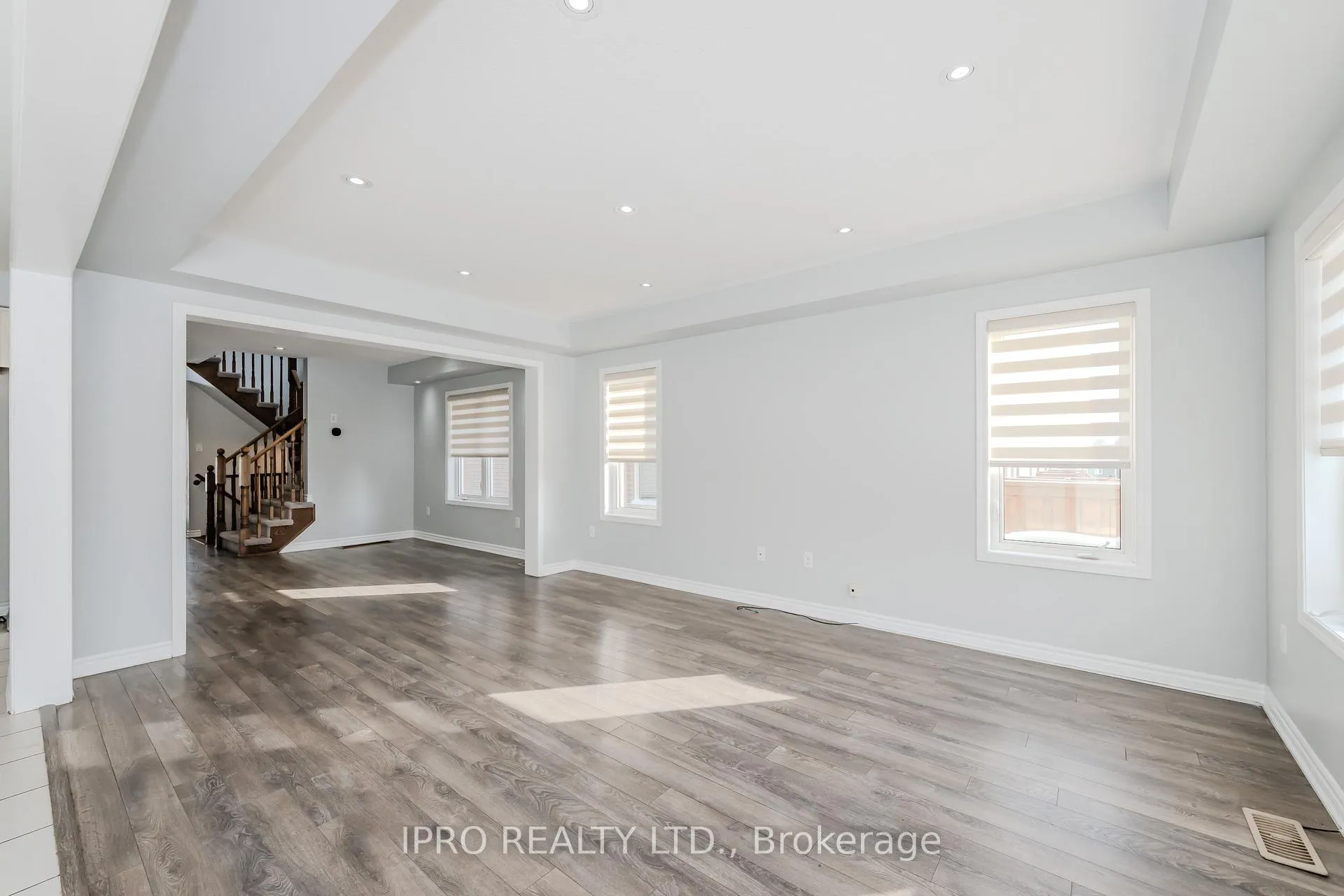Photo 14 of 102 Watermill Street, Kitchener, Doon South — HOMEH
