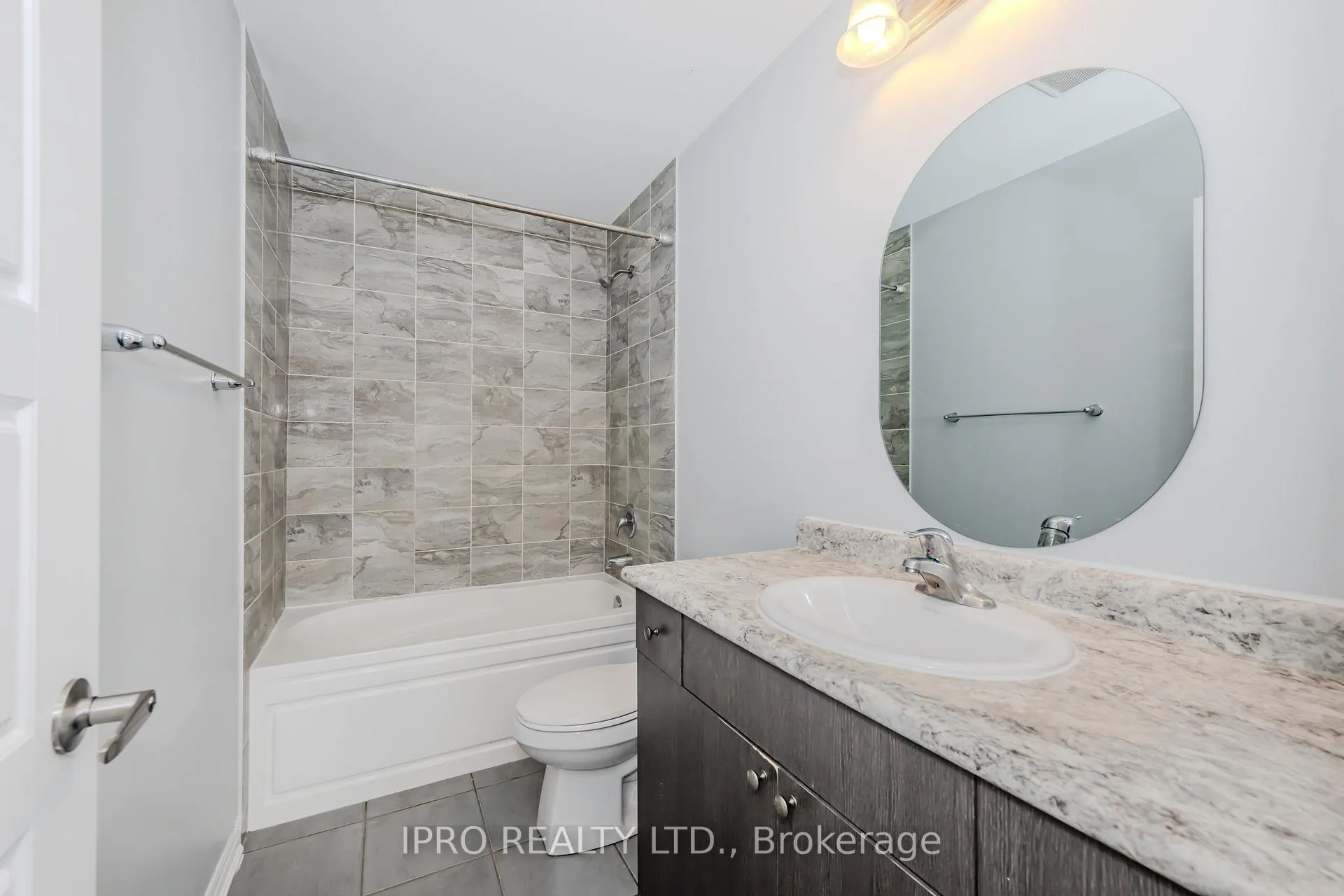 Photo 23 of 102 Watermill Street, Kitchener, Doon South — HOMEH