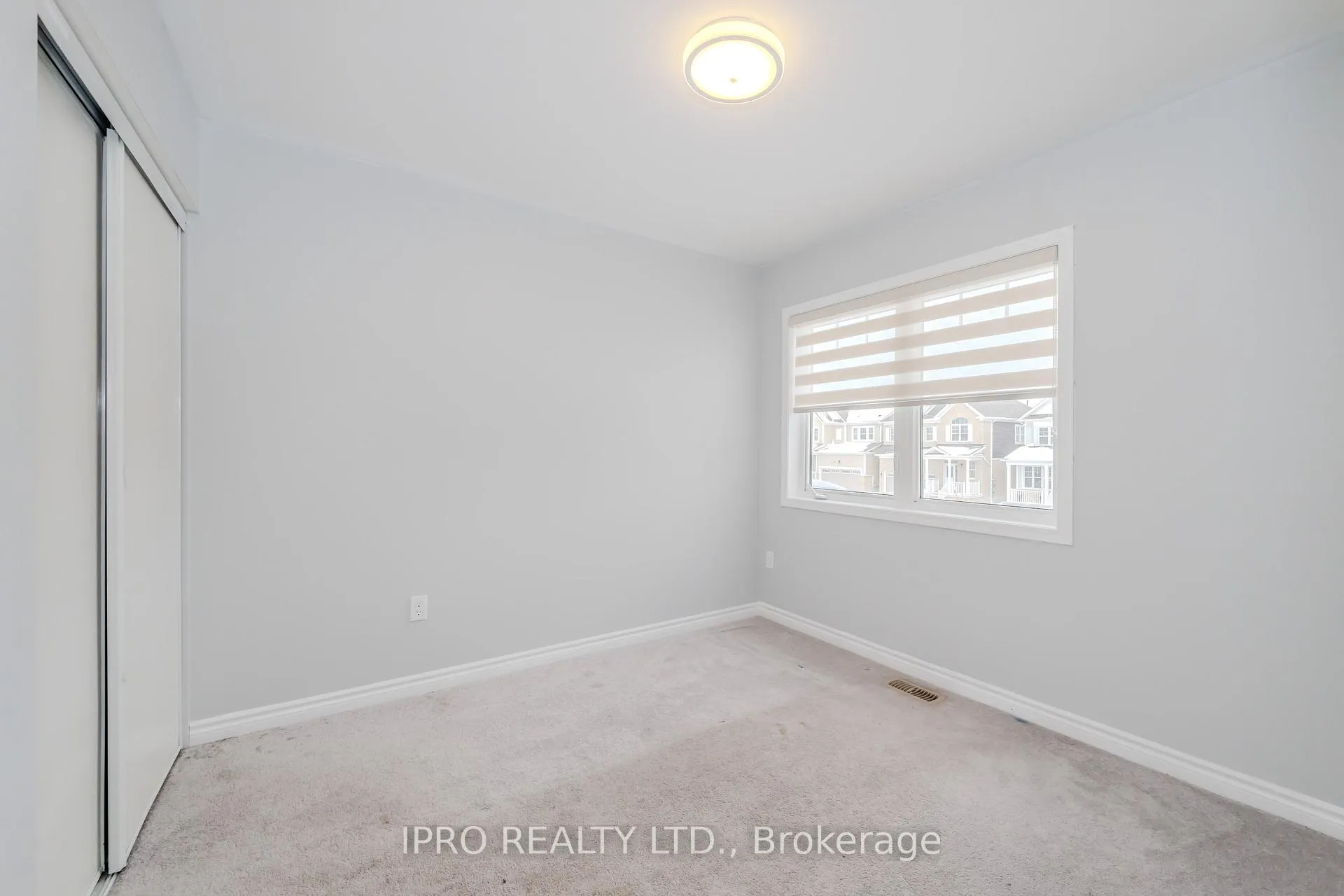 Photo 30 of 102 Watermill Street, Kitchener, Doon South — HOMEH