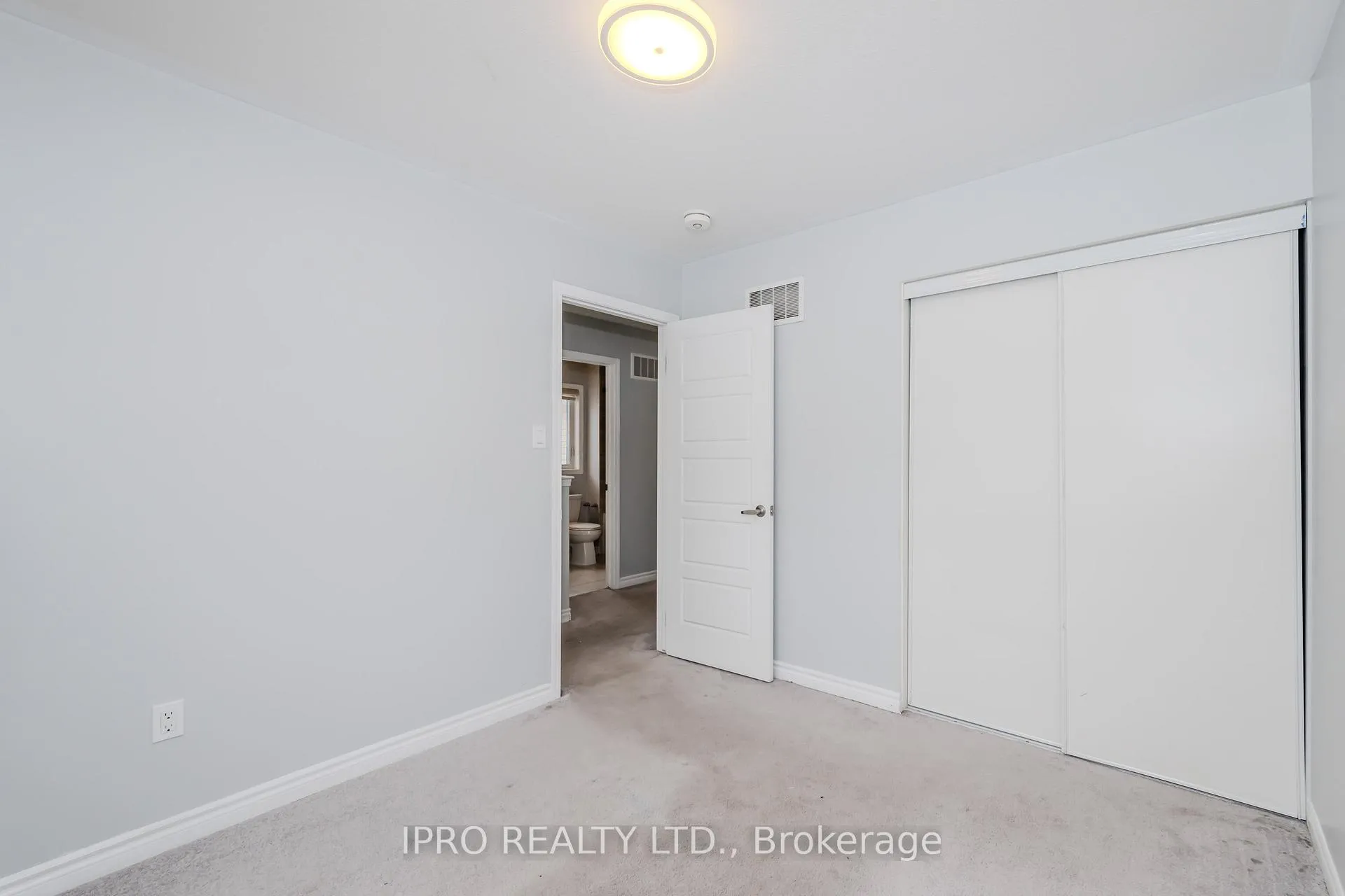 Photo 31 of 102 Watermill Street, Kitchener, Doon South — HOMEH