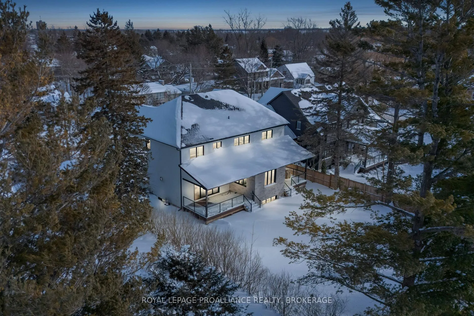 Photo 3 of 13 Crerar Boulevard, Kingston, City Southwest — HOMEH