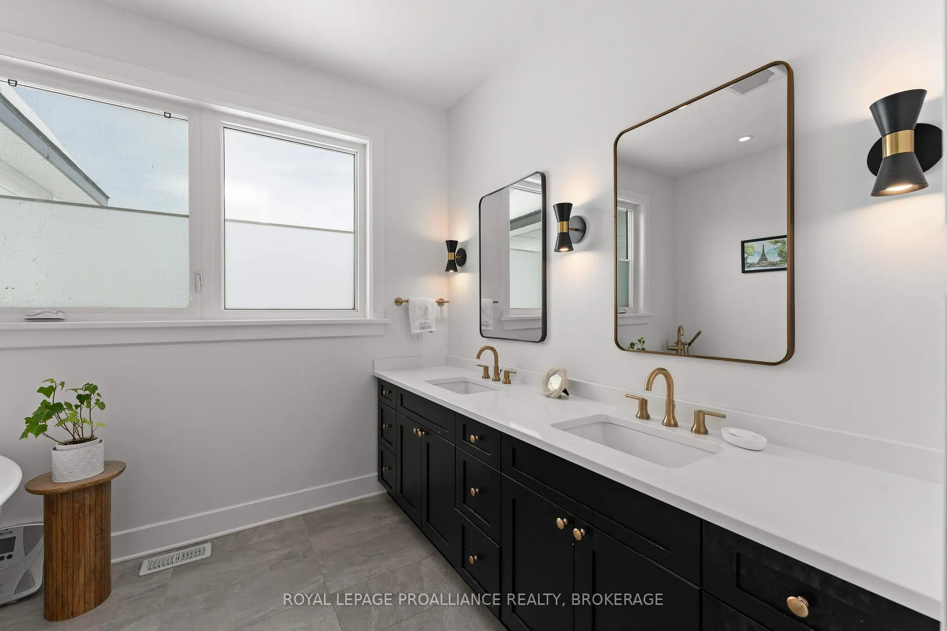 Photo 28 of 13 Crerar Boulevard, Kingston, City Southwest — HOMEH