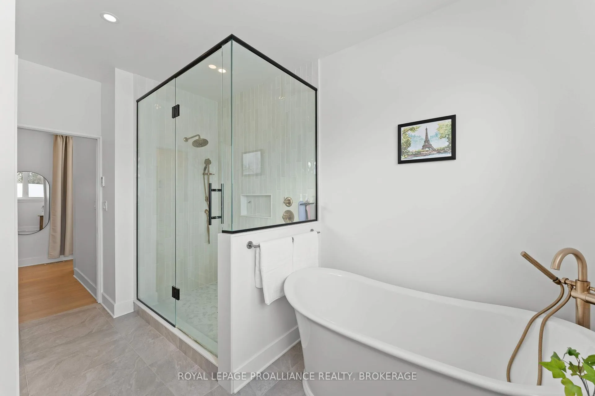 Photo 29 of 13 Crerar Boulevard, Kingston, City Southwest — HOMEH