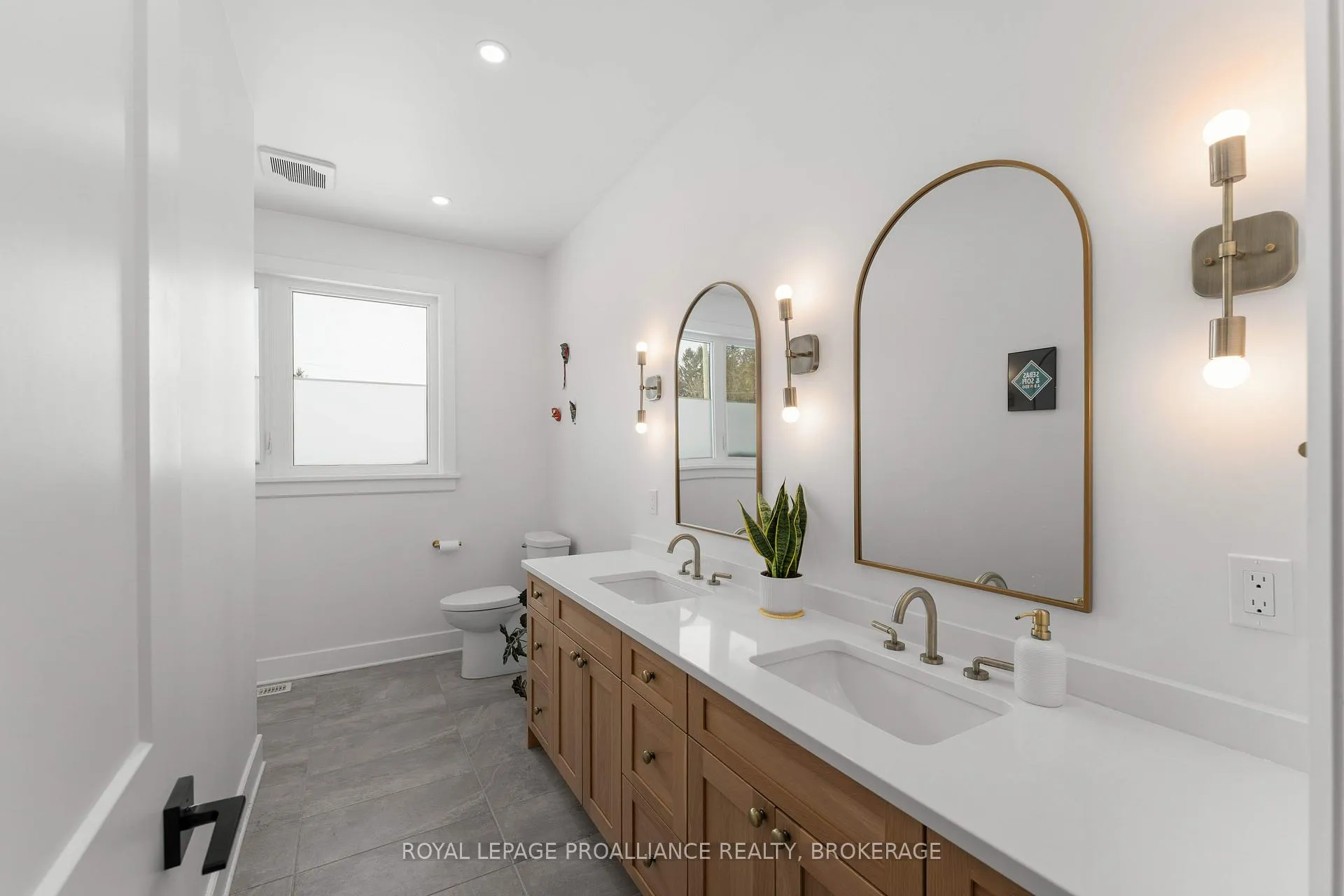 Photo 31 of 13 Crerar Boulevard, Kingston, City Southwest — HOMEH