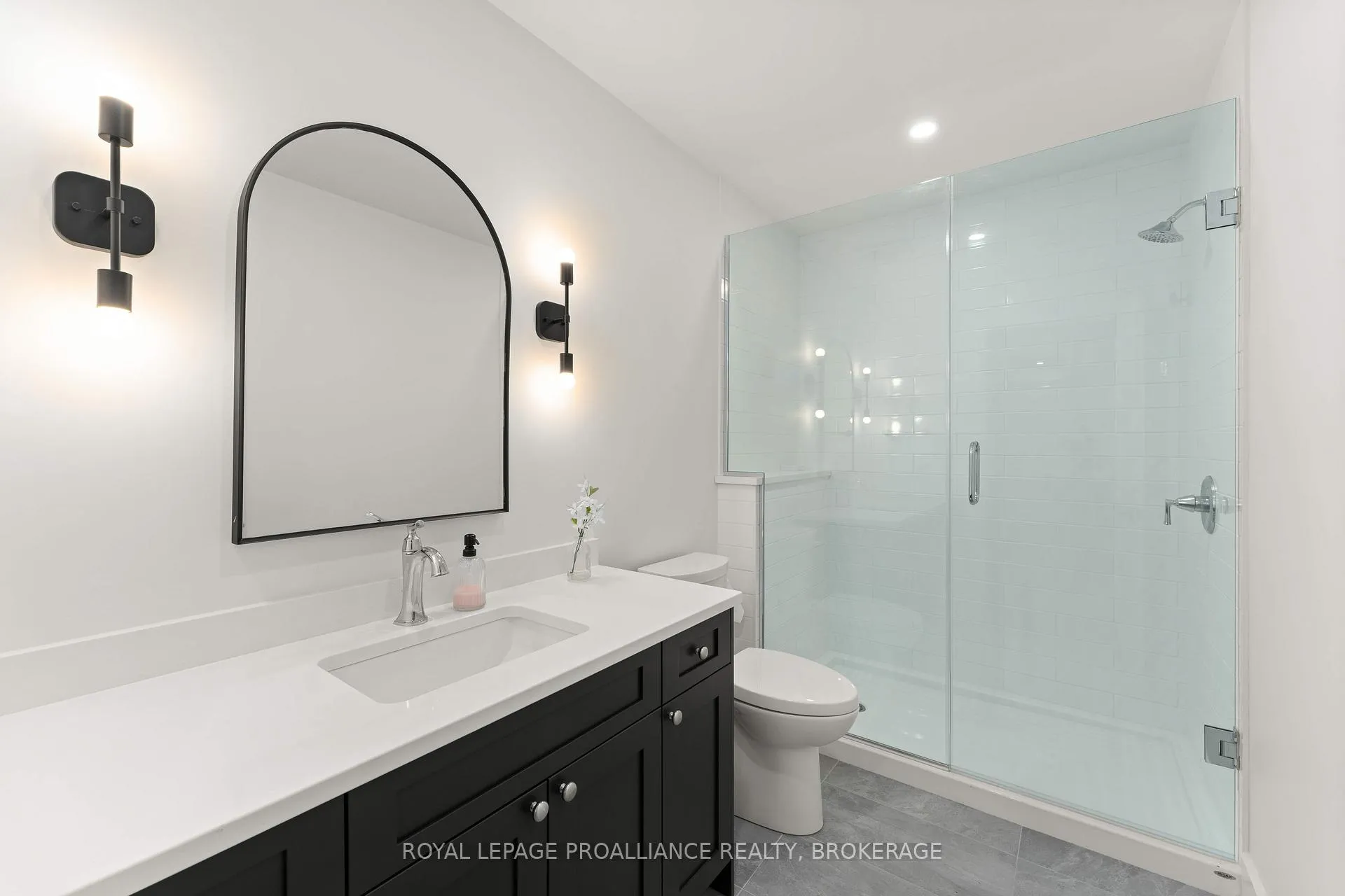 Photo 37 of 13 Crerar Boulevard, Kingston, City Southwest — HOMEH