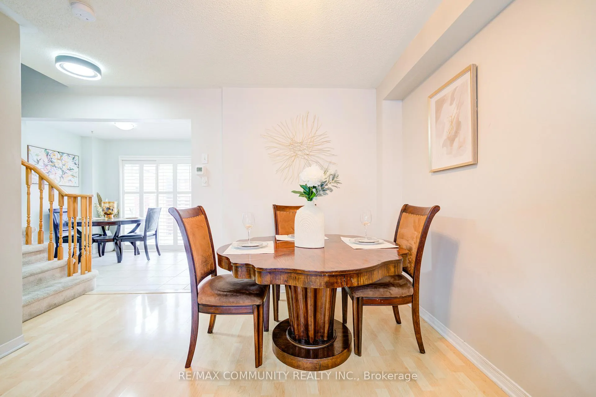 Photo 12 of 402 Hawkview Boulevard, Vaughan, Vellore Village — HOMEH