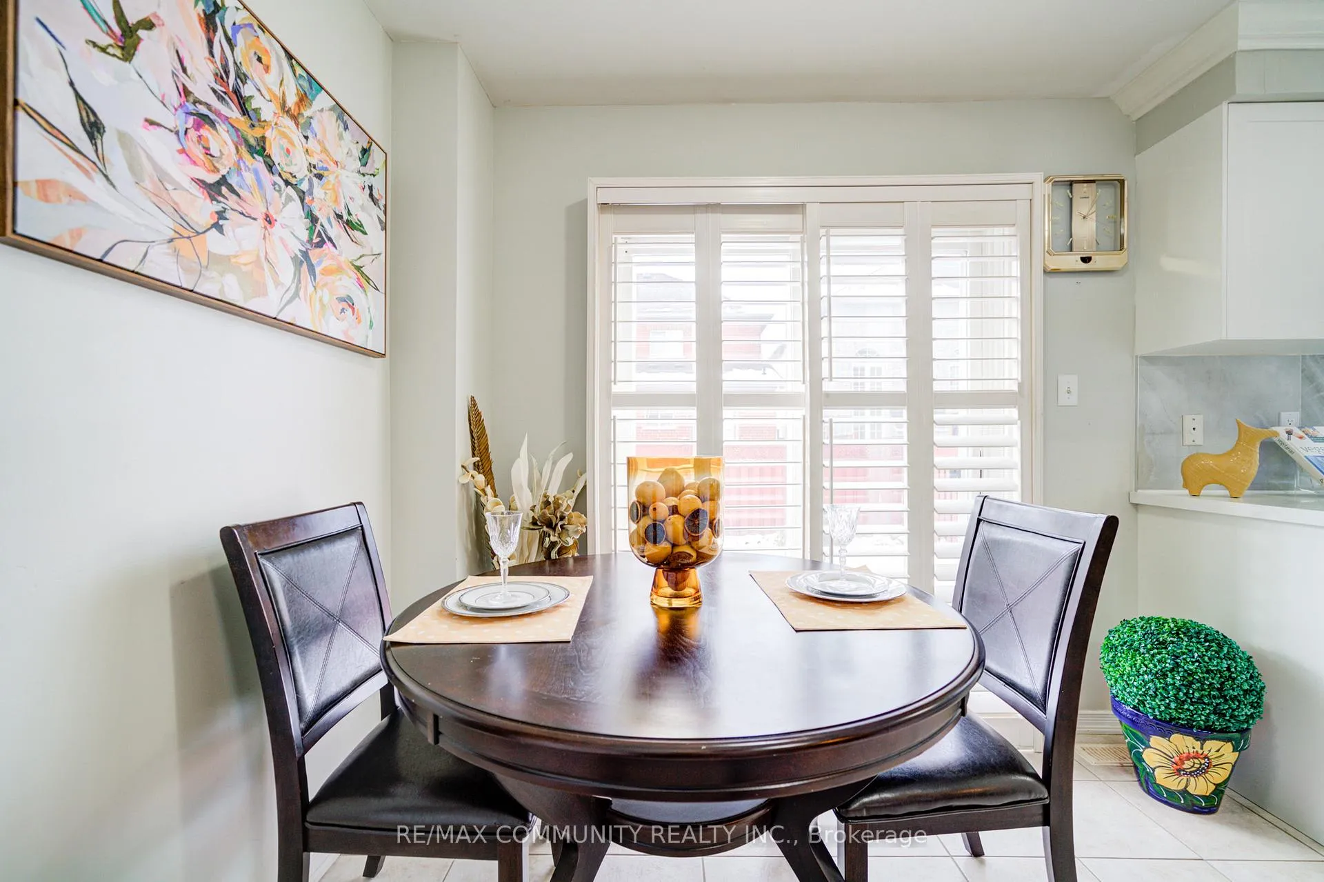 Photo 19 of 402 Hawkview Boulevard, Vaughan, Vellore Village — HOMEH