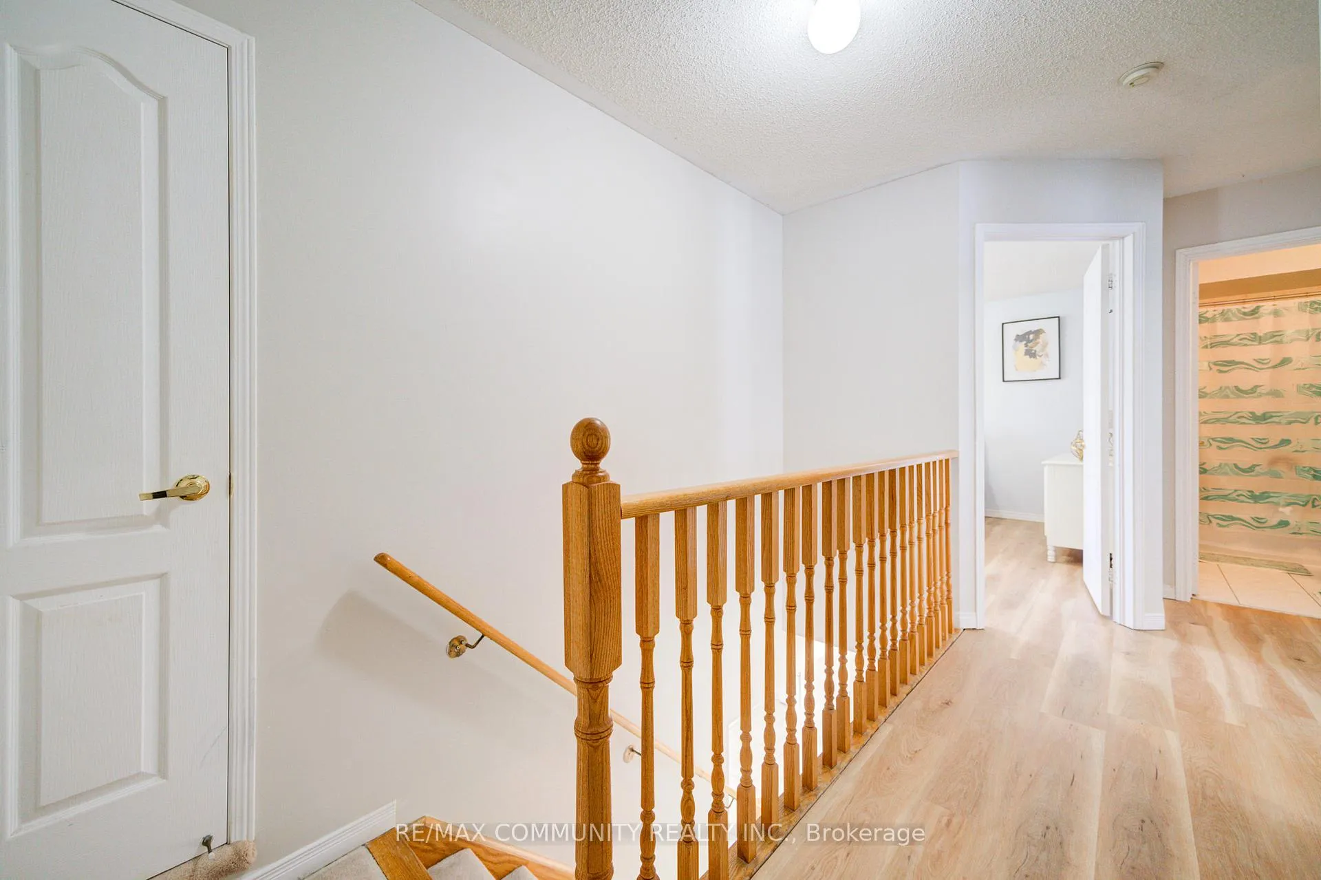 Photo 28 of 402 Hawkview Boulevard, Vaughan, Vellore Village — HOMEH