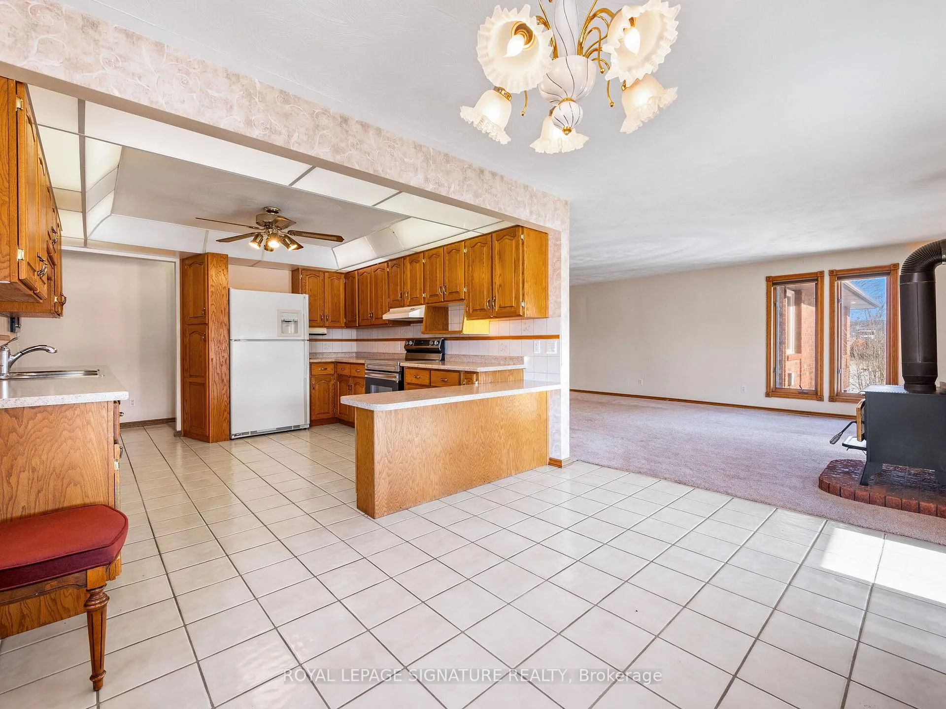 Photo 11 of 24 Brian Drive, Brant, Burford — HOMEH
