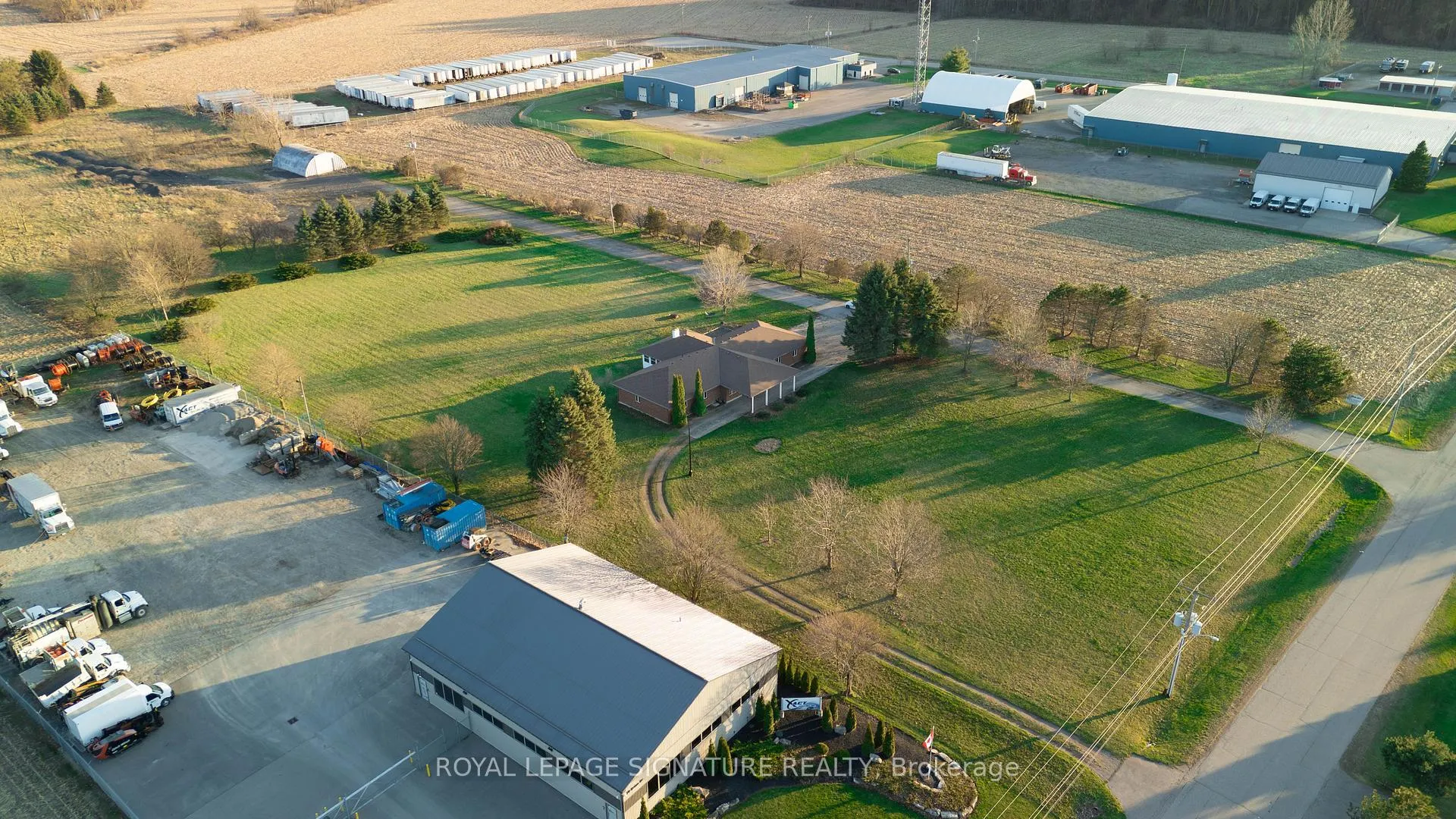 Photo 21 of 24 Brian Drive, Brant, Burford — HOMEH