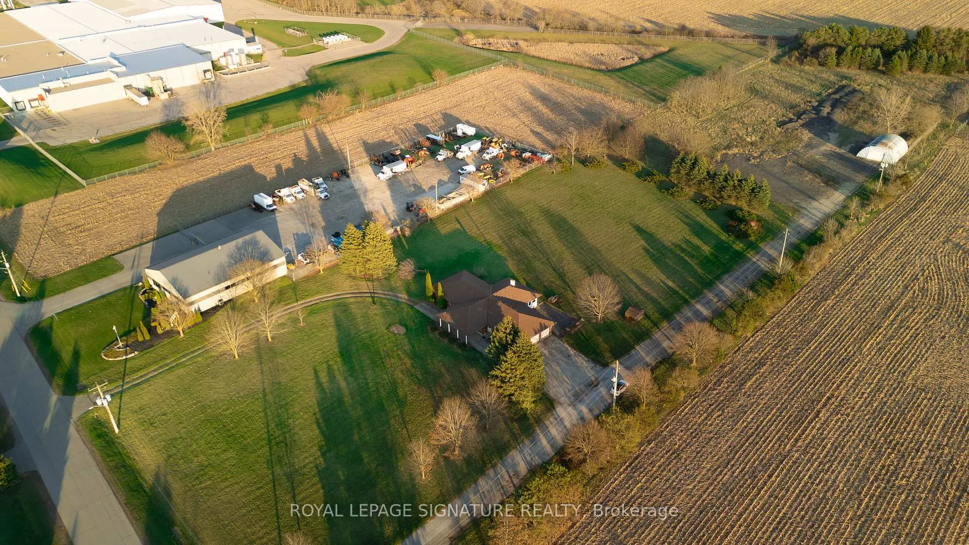 Photo 25 of 24 Brian Drive, Brant, Burford — HOMEH