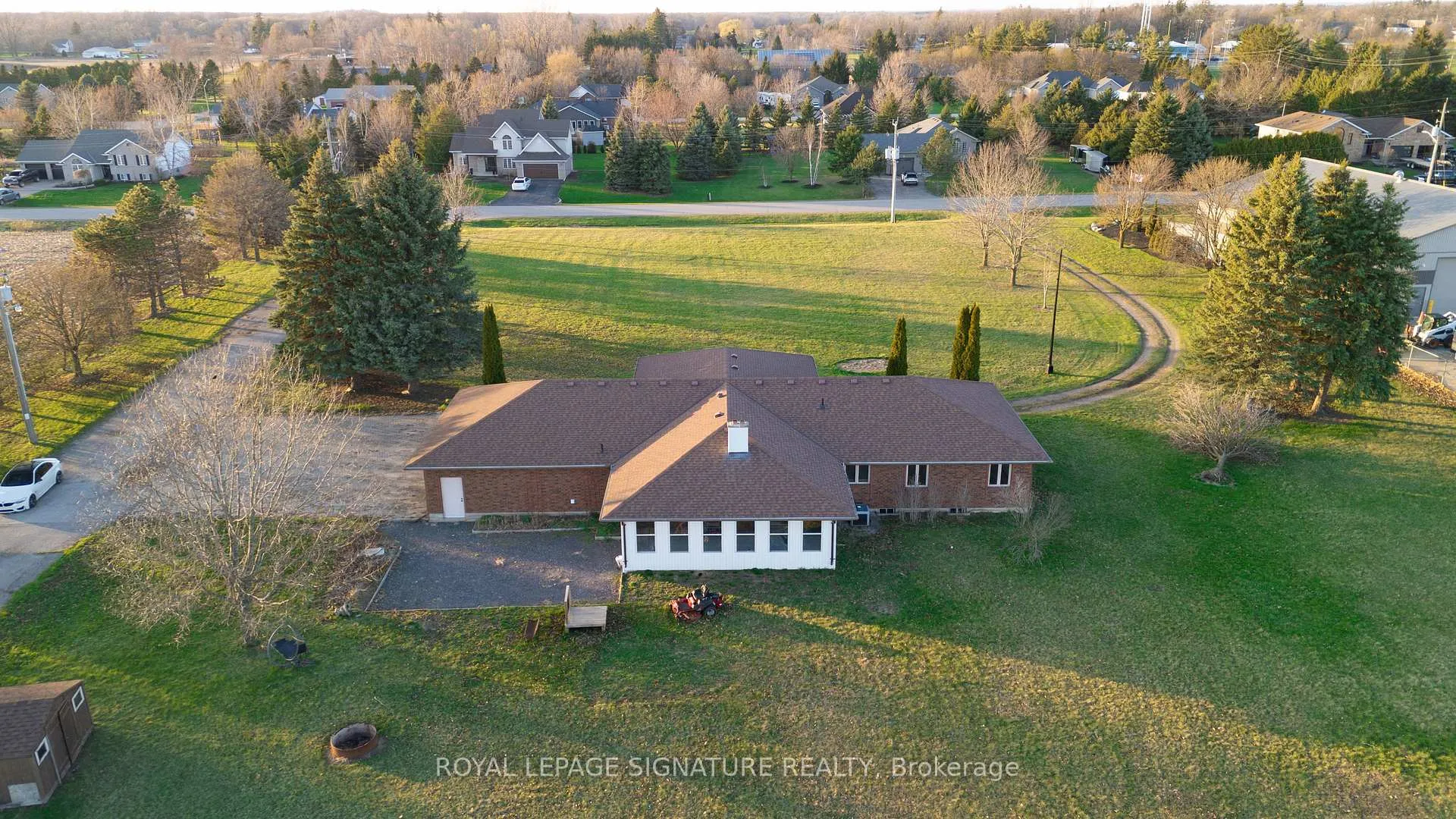 Photo 27 of 24 Brian Drive, Brant, Burford — HOMEH