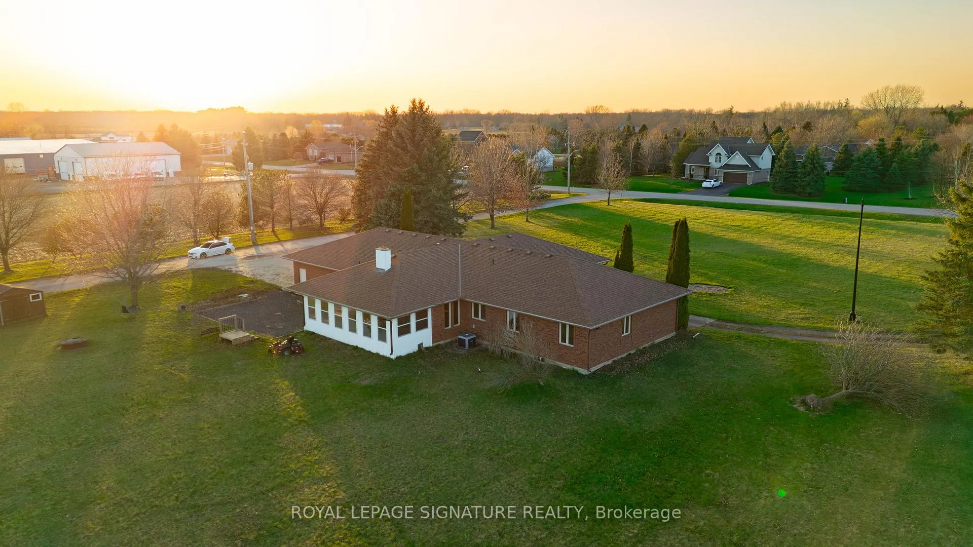 Photo 29 of 24 Brian Drive, Brant, Burford — HOMEH