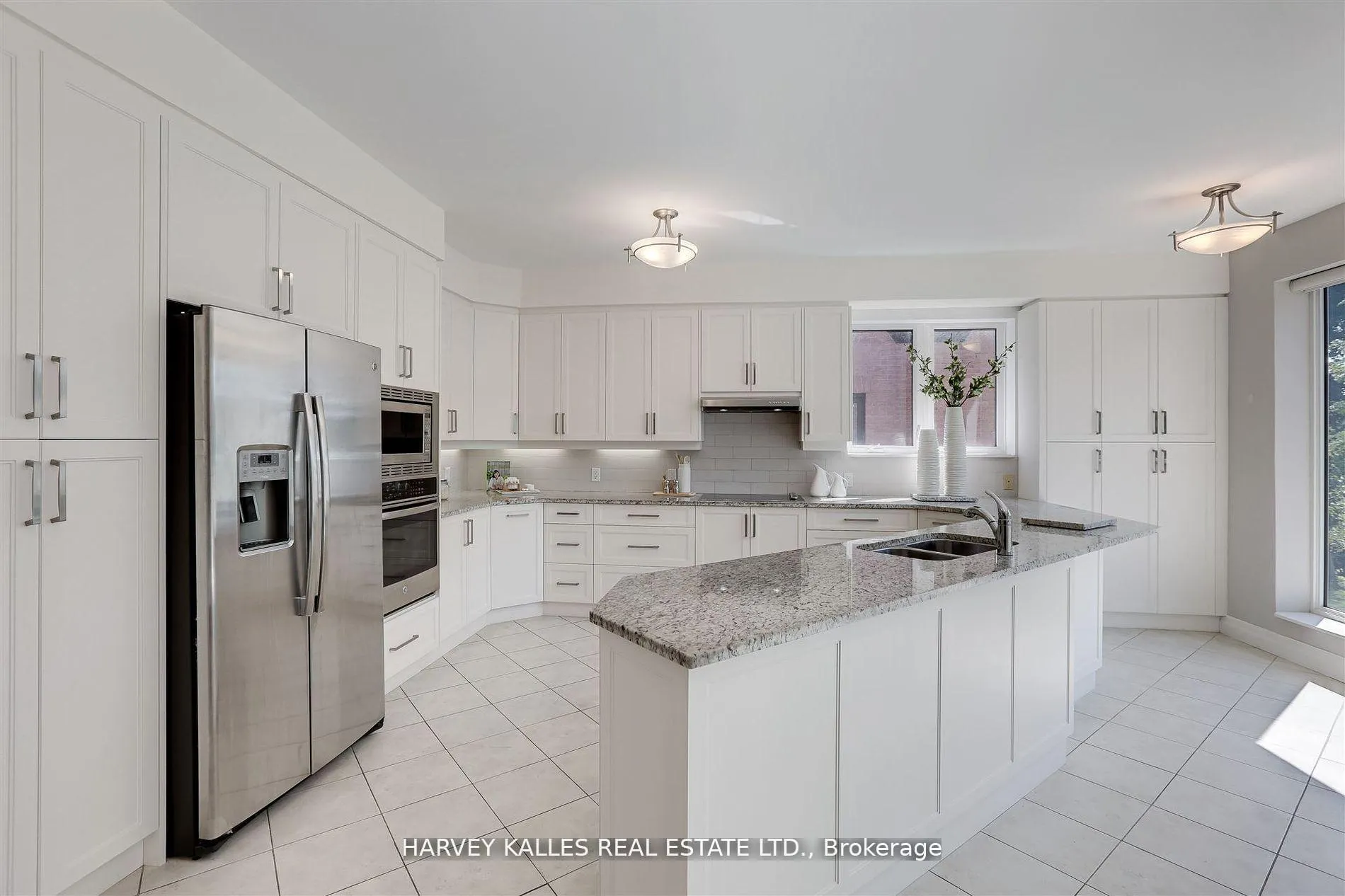 Photo 11 of 62 Prince Edward Boulevard, Markham, Thornlea — HOMEH