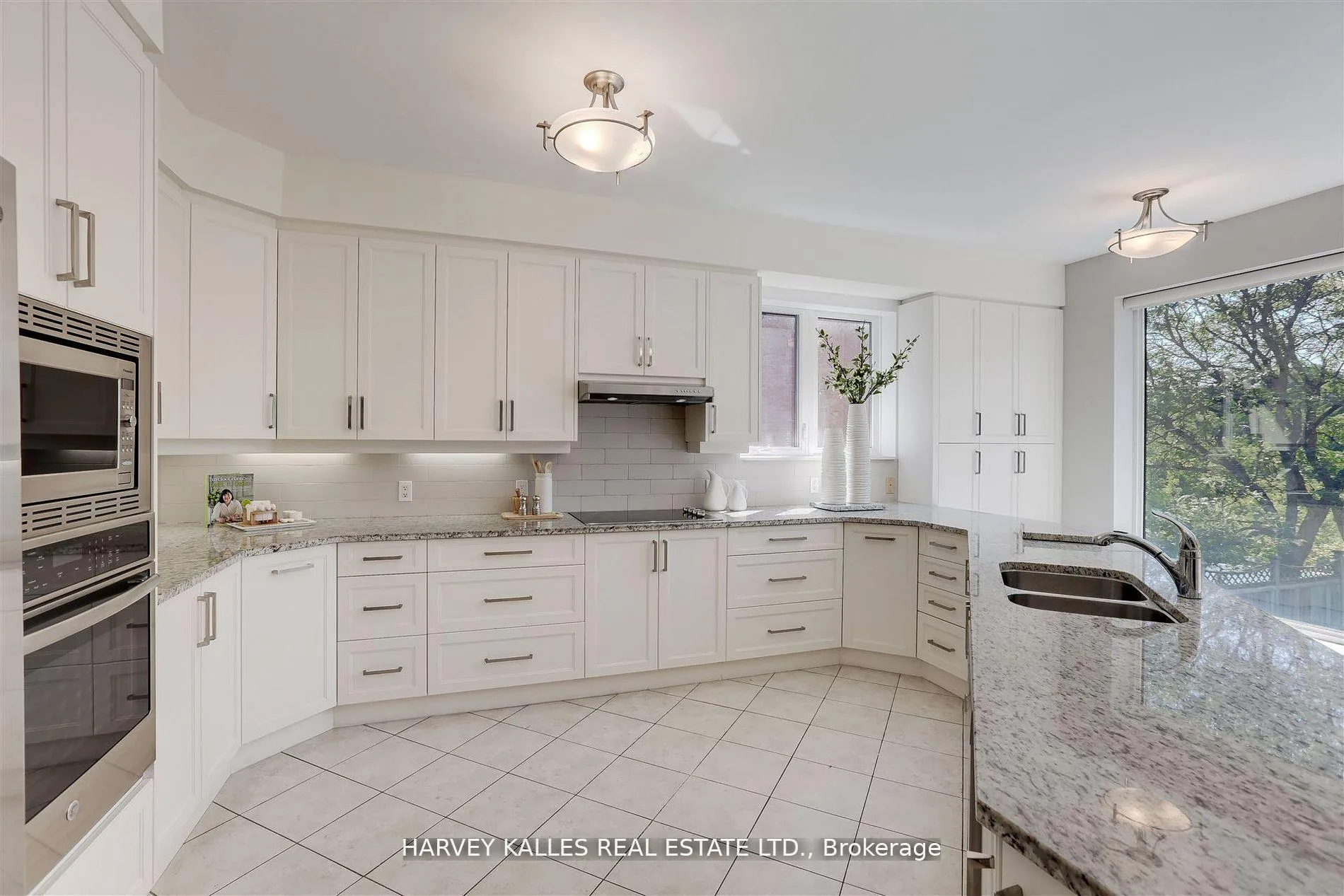 Photo 13 of 62 Prince Edward Boulevard, Markham, Thornlea — HOMEH