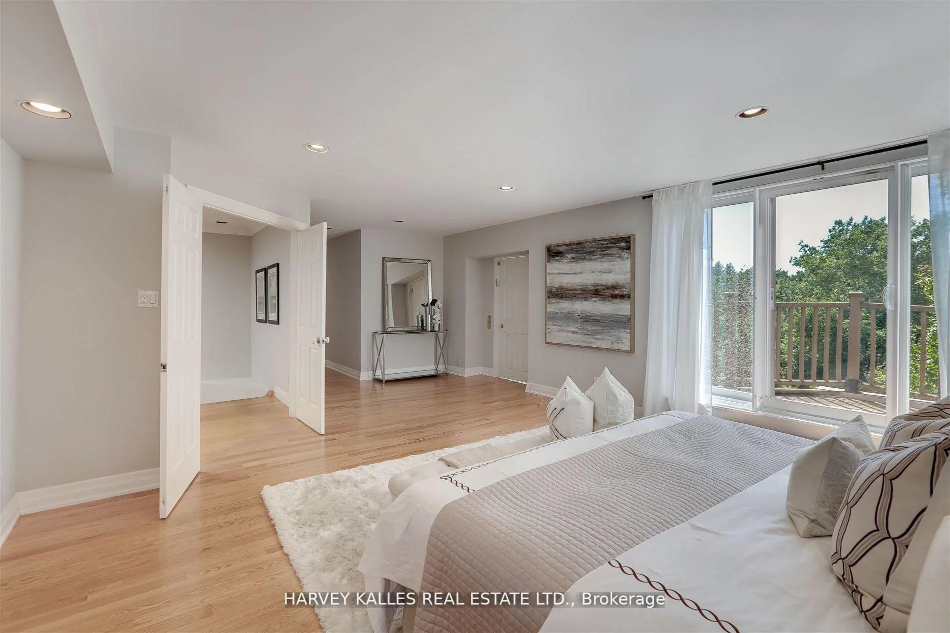 Photo 22 of 62 Prince Edward Boulevard, Markham, Thornlea — HOMEH