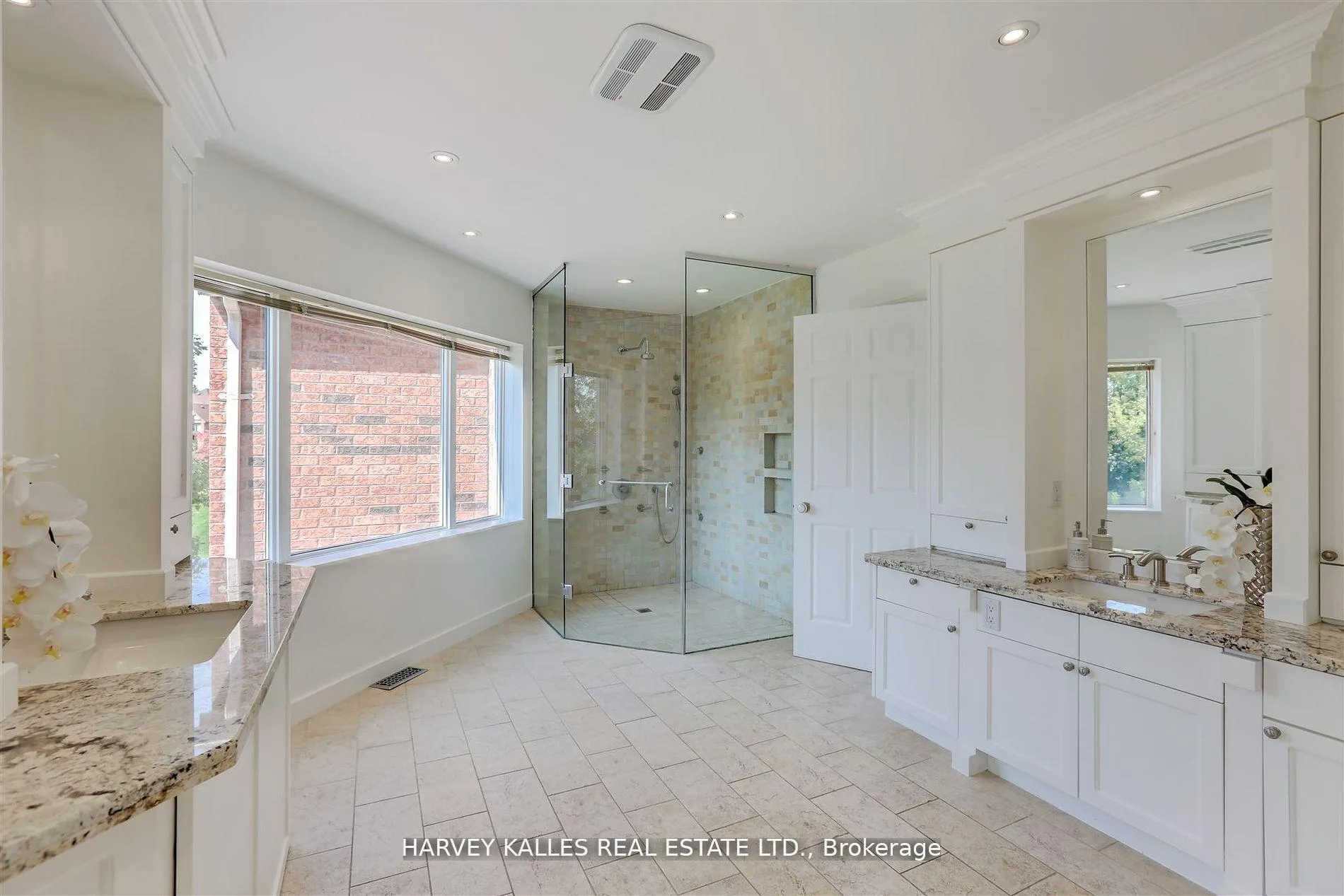 Photo 27 of 62 Prince Edward Boulevard, Markham, Thornlea — HOMEH