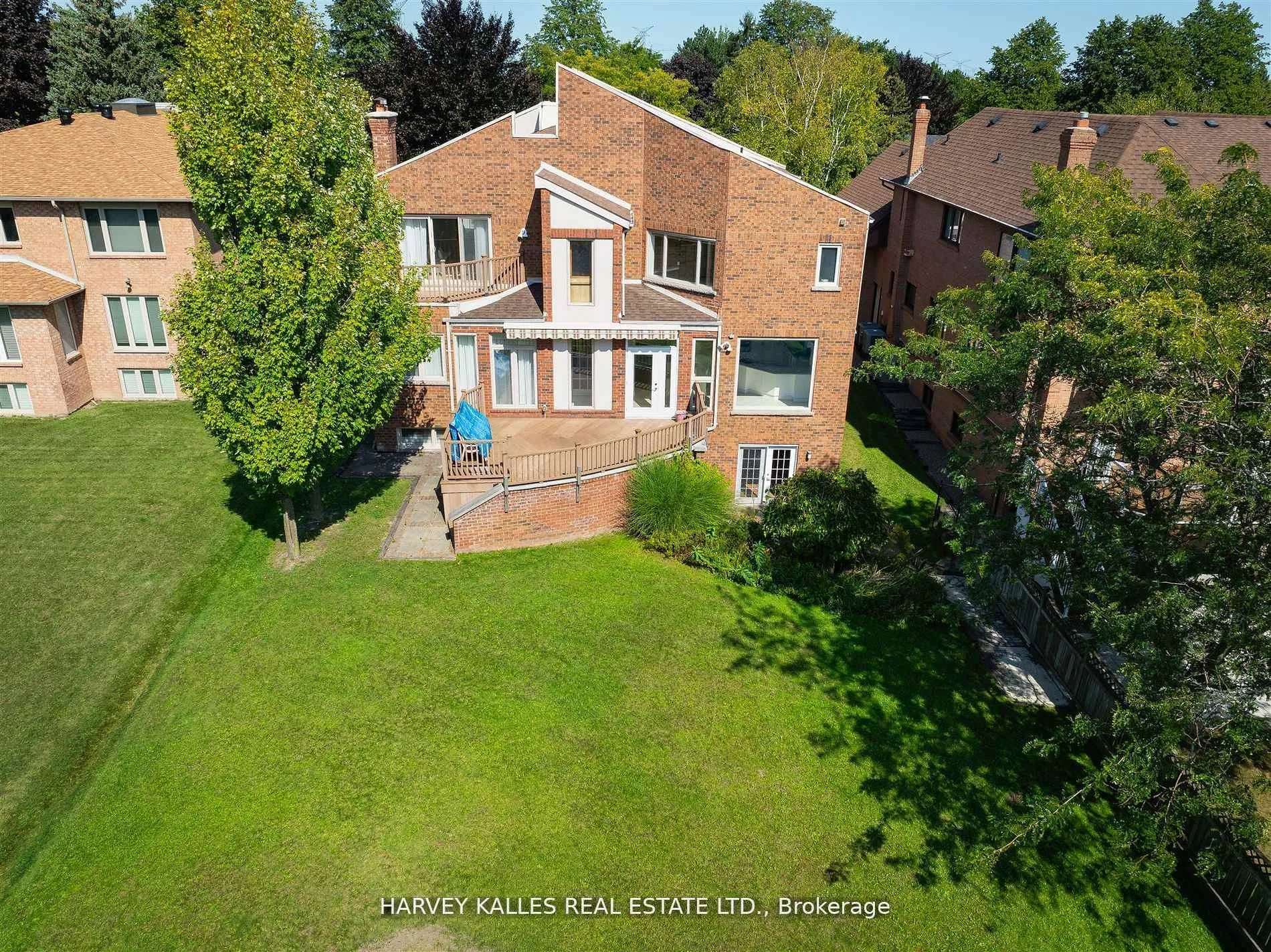 Photo 37 of 62 Prince Edward Boulevard, Markham, Thornlea — HOMEH