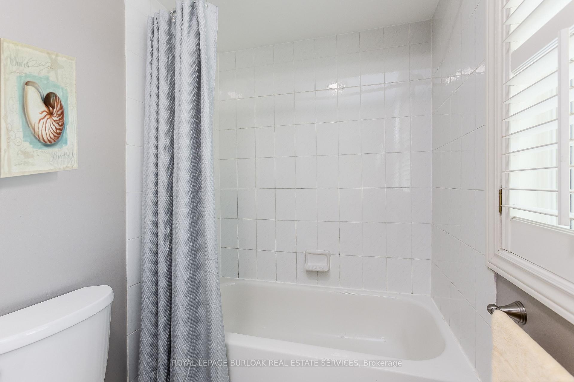 Photo 11 of 561 Phoebe Crescent, Burlington, Appleby — HOMEH