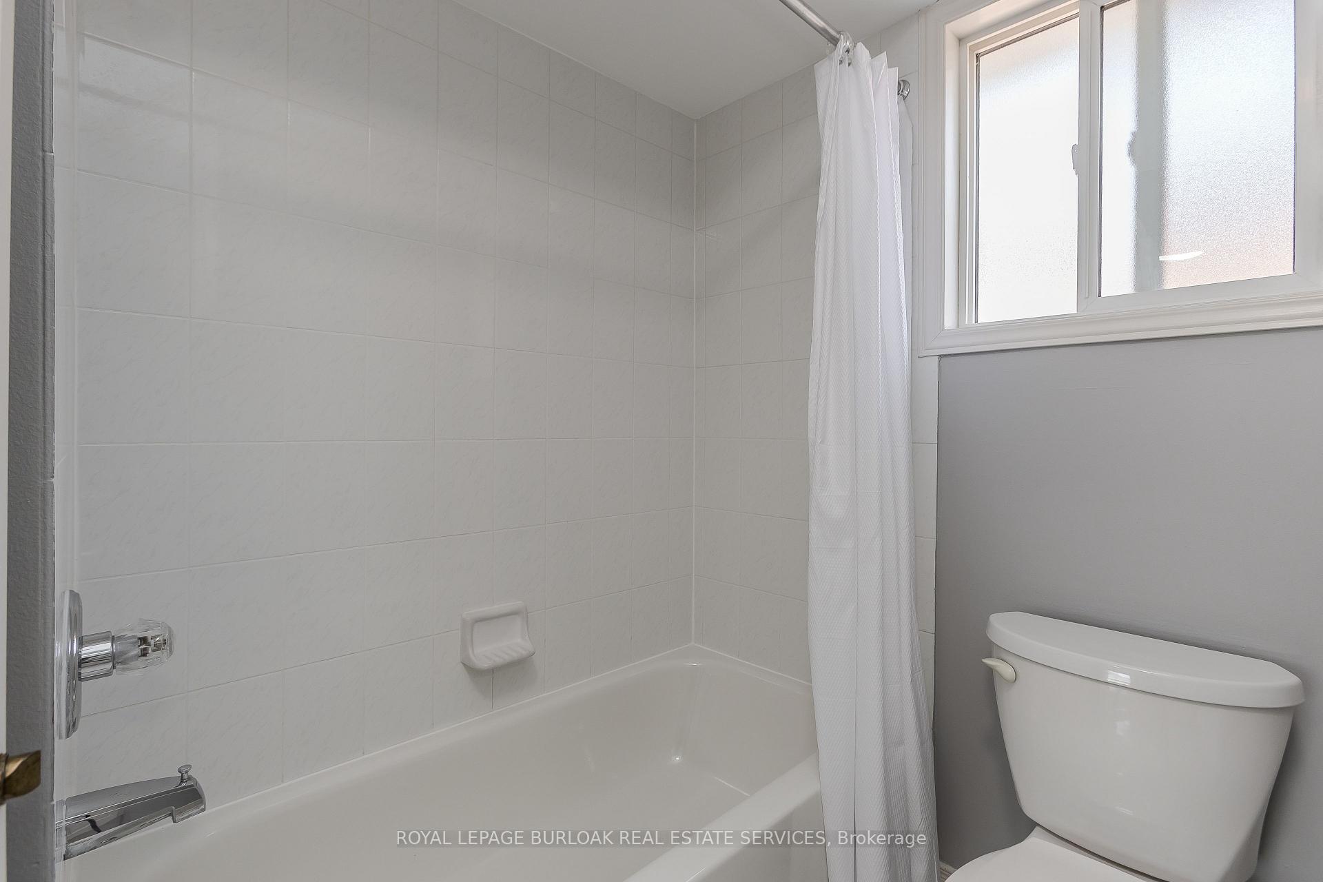 Photo 9 of 561 Phoebe Crescent, Burlington, Appleby — HOMEH