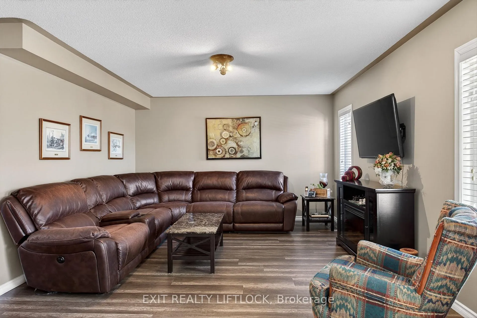 Photo 5 of 1403 Ireland Drive, Peterborough, Monaghan Ward 2 — HOMEH