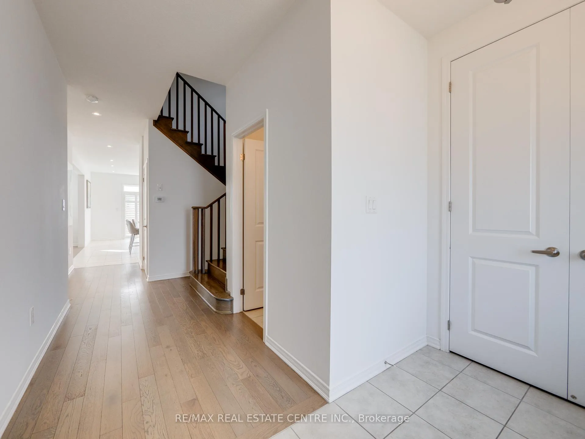 Photo 6 of 25 Malcolm Crescent, Haldimand — HOMEH