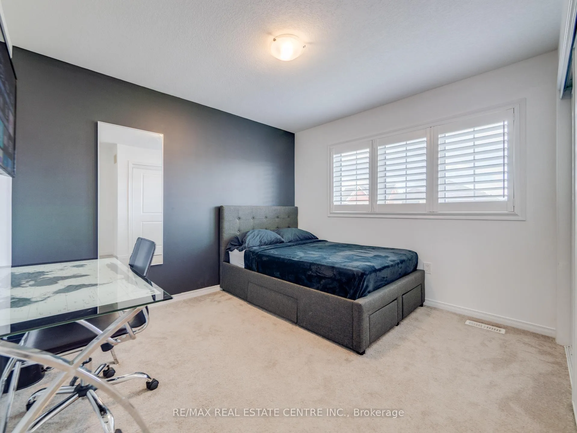 Photo 27 of 25 Malcolm Crescent, Haldimand — HOMEH