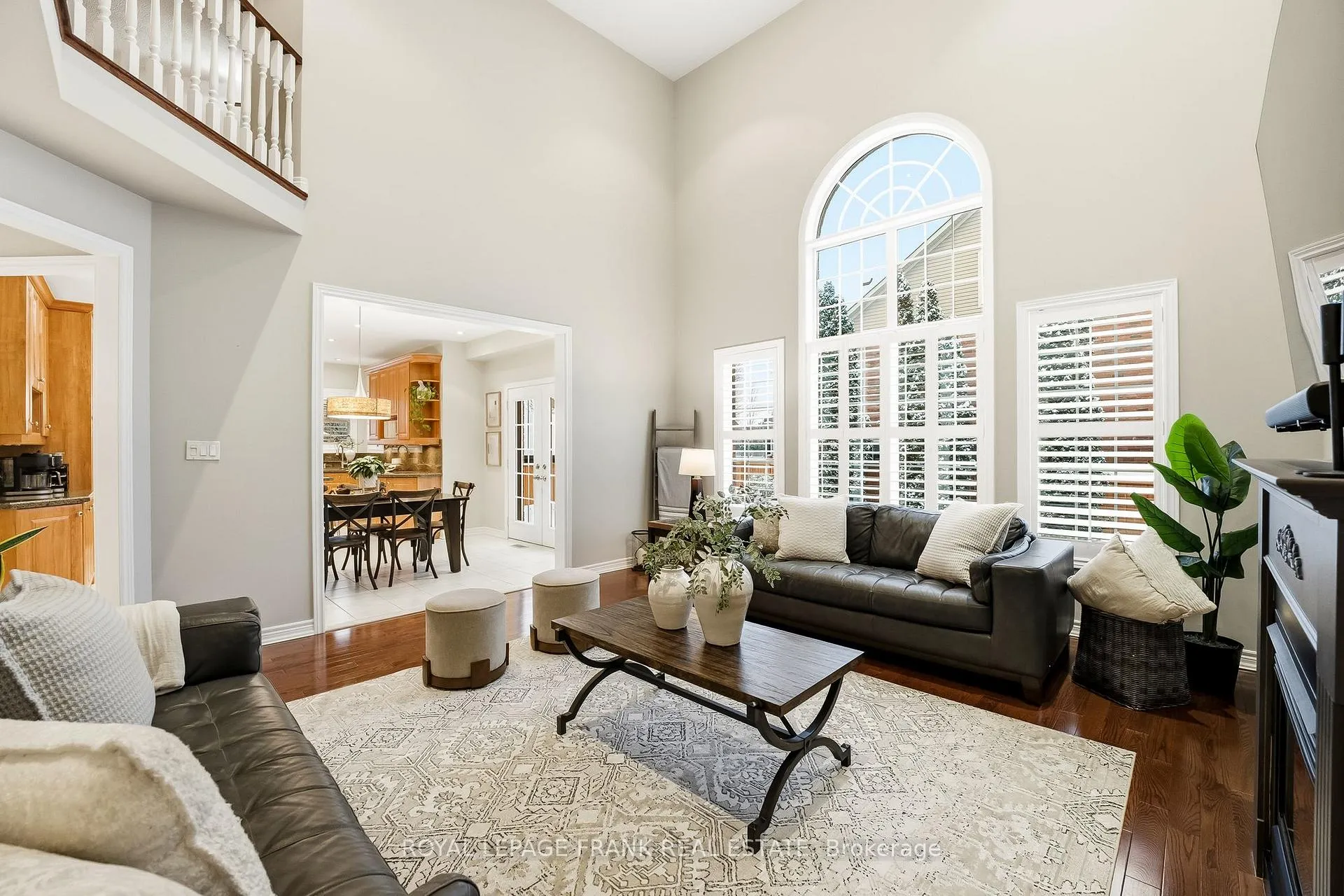Photo 12 of 2 Braddock Court, Whitby, Brooklin — HOMEH