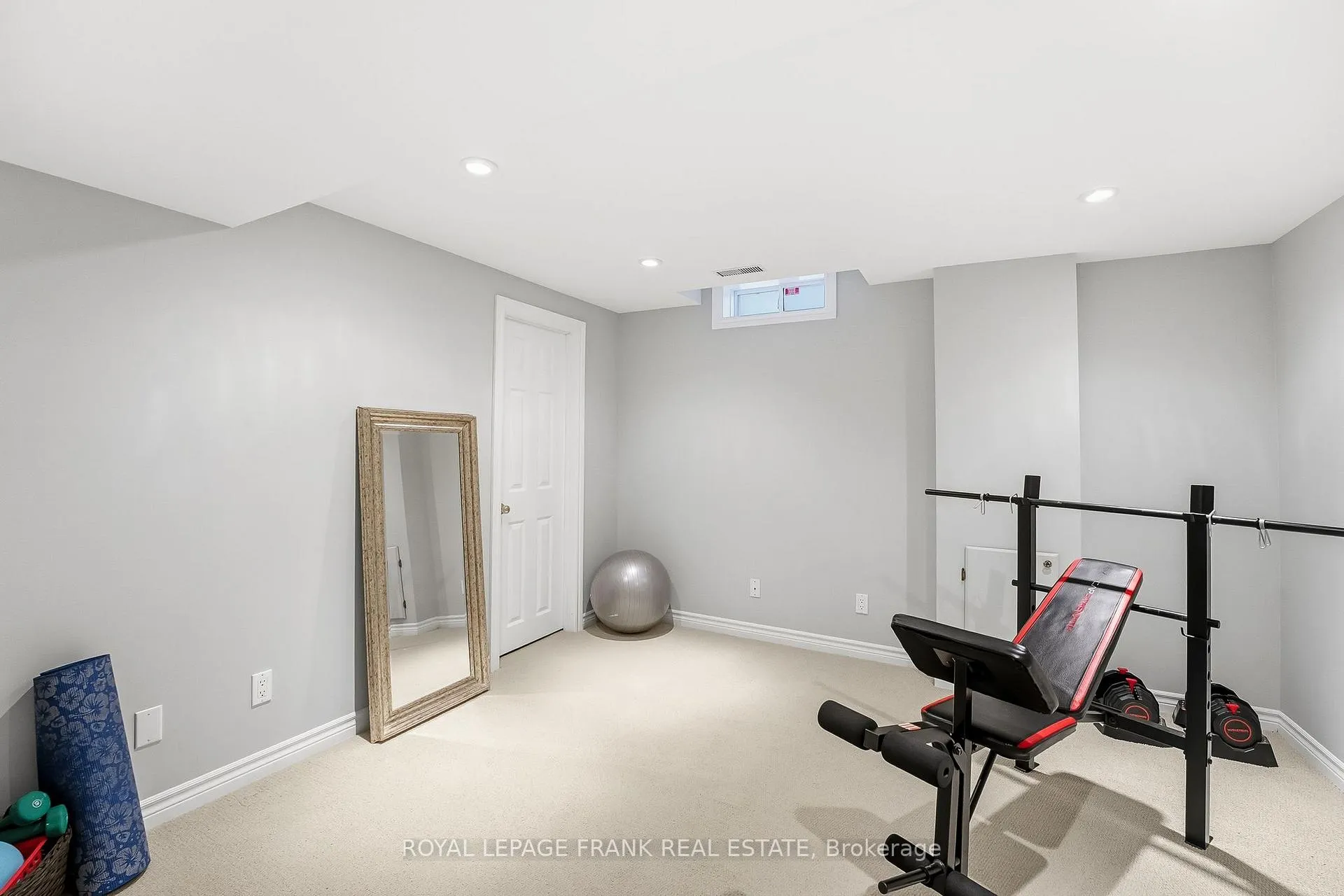 Photo 31 of 2 Braddock Court, Whitby, Brooklin — HOMEH