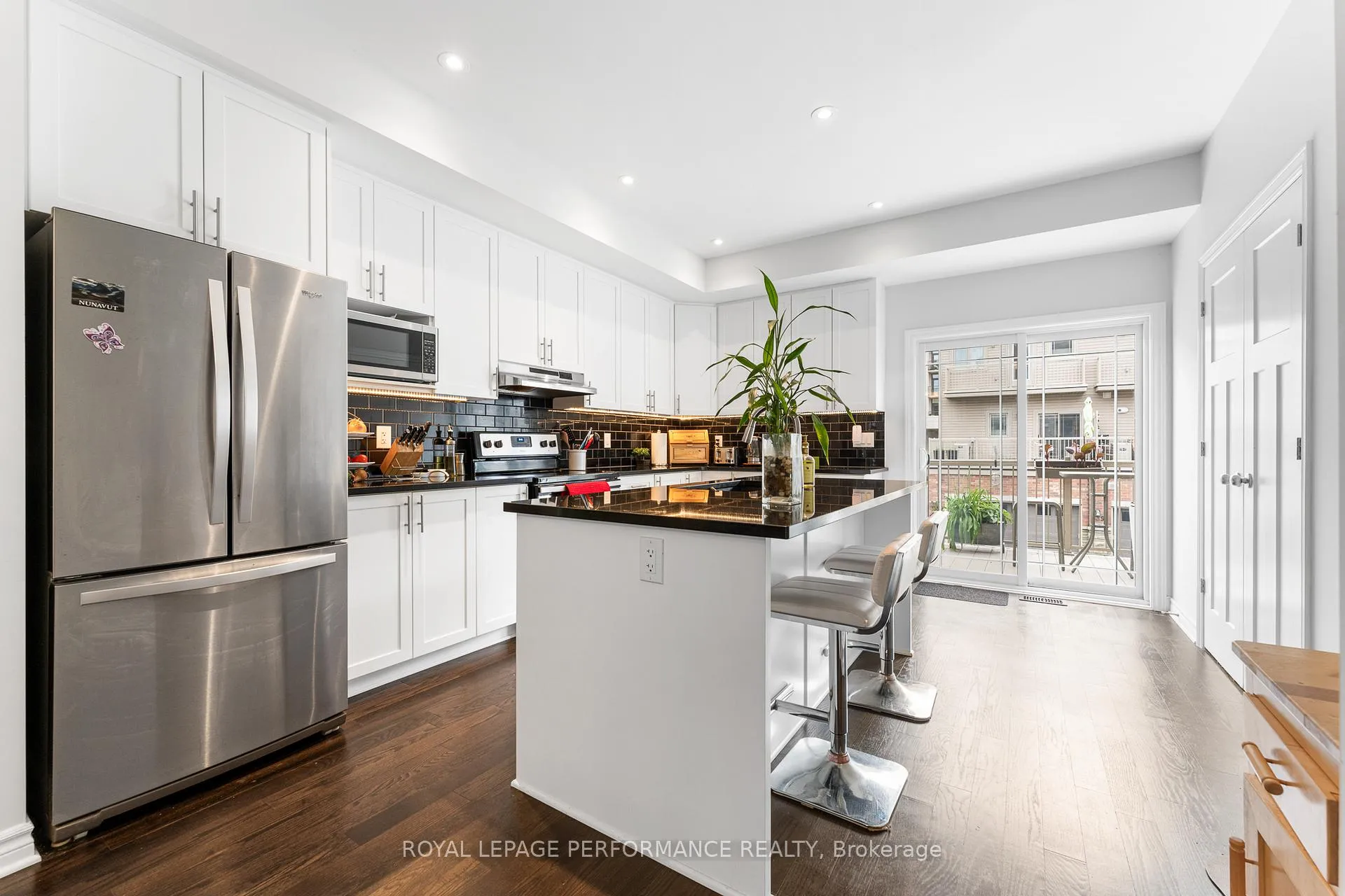 Photo 15 of 130 Matador Private, Ottawa, Carson Meadows — HOMEH