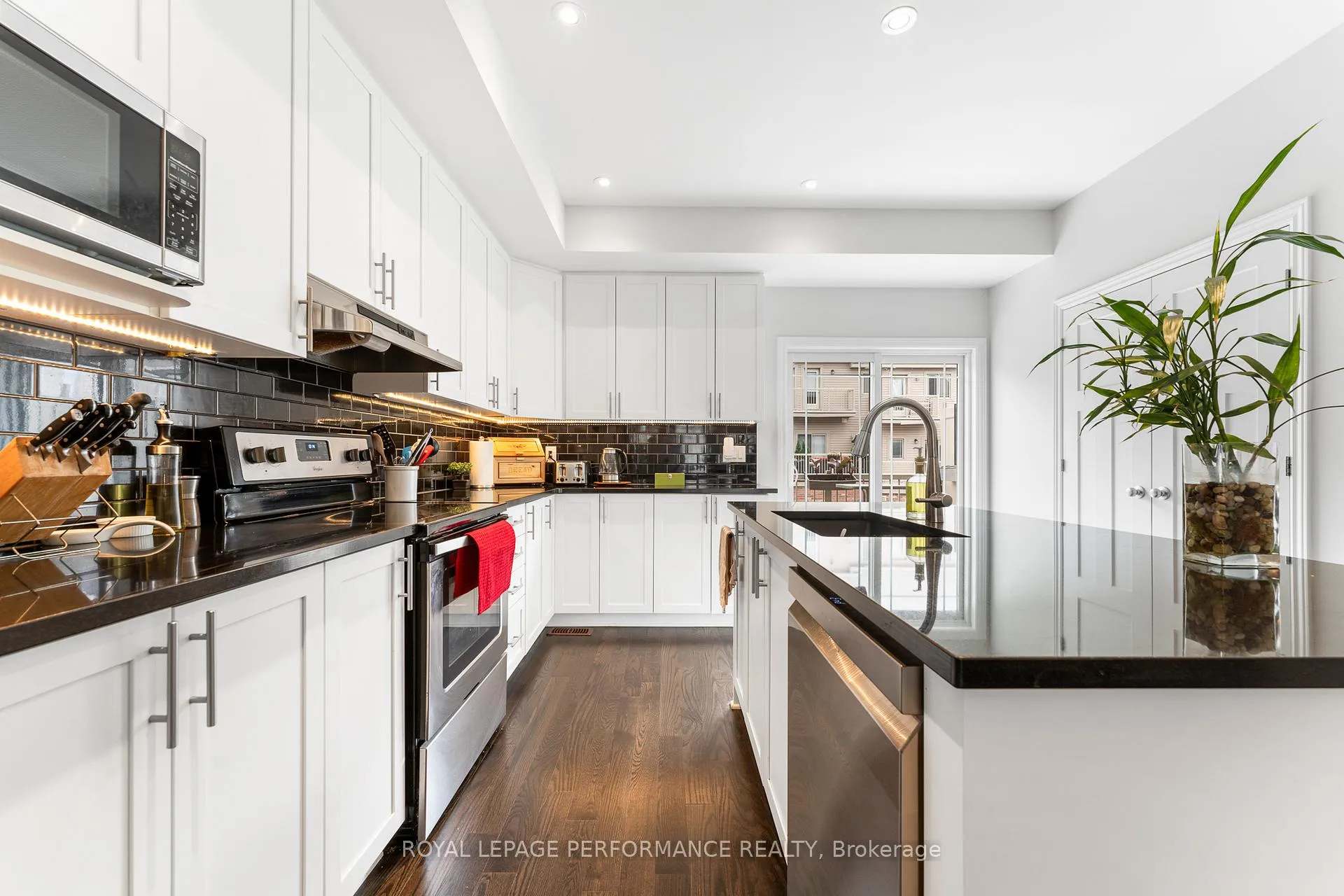 Photo 18 of 130 Matador Private, Ottawa, Carson Meadows — HOMEH