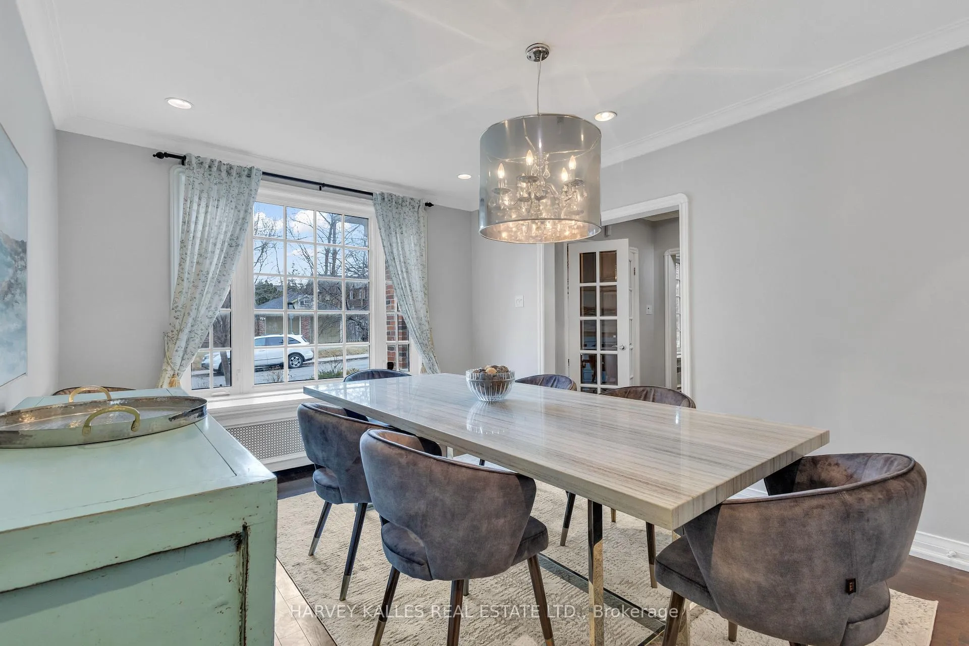 Photo 8 of 27 Peveril Hill S, Toronto, Humewood-Cedarvale — HOMEH