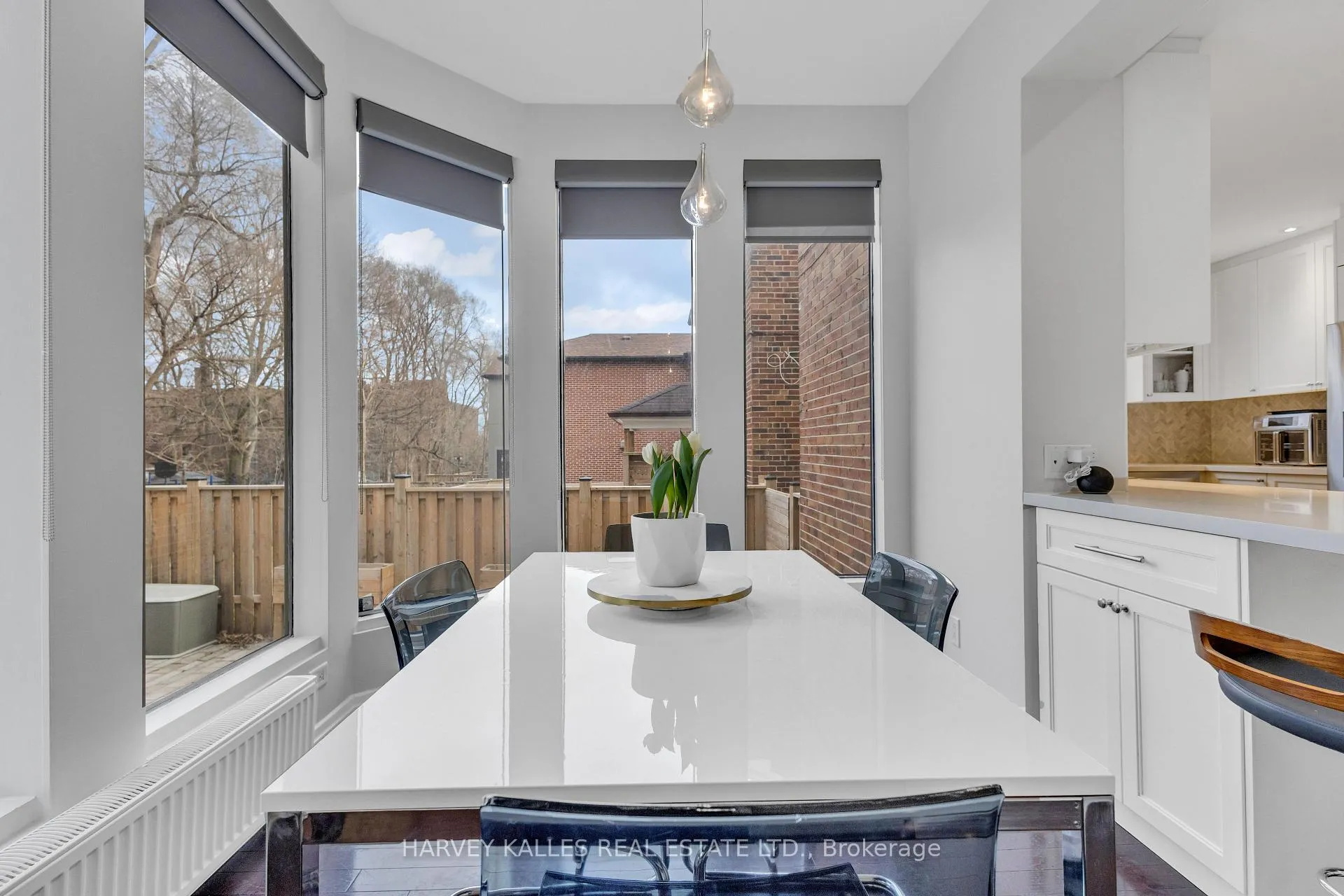 Photo 17 of 27 Peveril Hill S, Toronto, Humewood-Cedarvale — HOMEH
