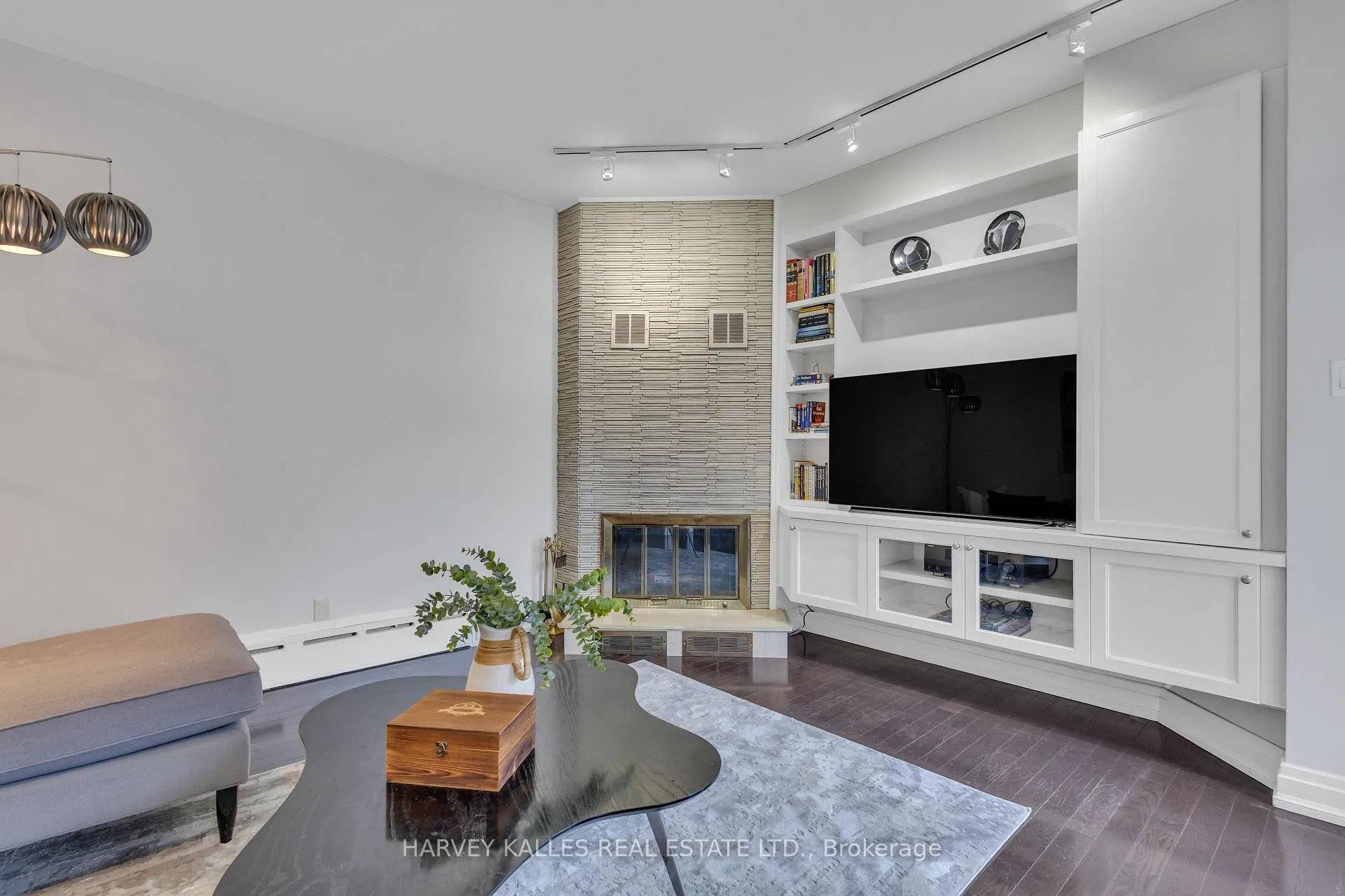 Photo 20 of 27 Peveril Hill S, Toronto, Humewood-Cedarvale — HOMEH