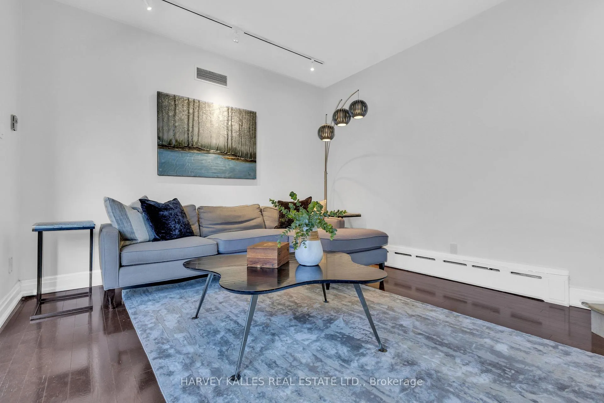 Photo 21 of 27 Peveril Hill S, Toronto, Humewood-Cedarvale — HOMEH