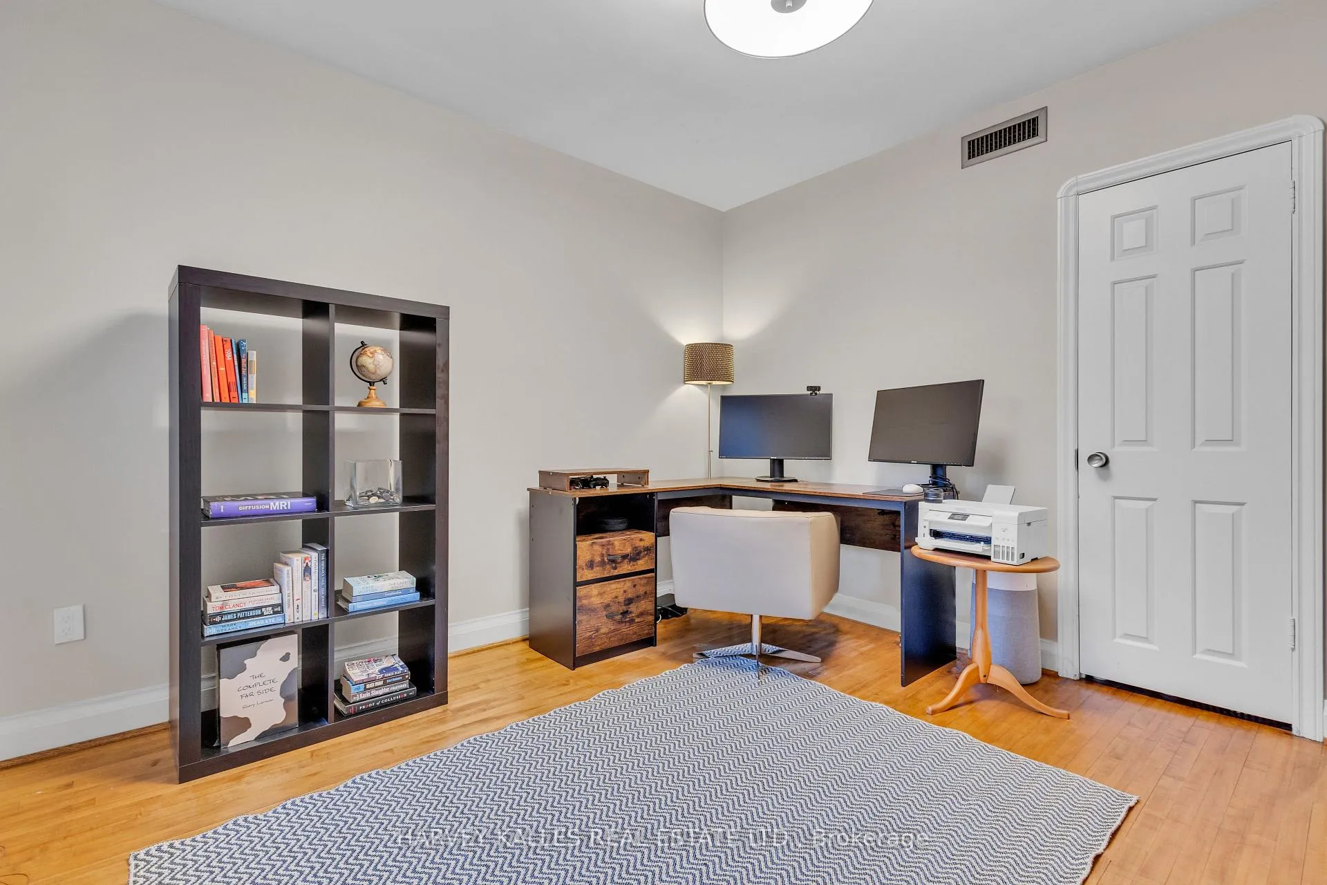 Photo 30 of 27 Peveril Hill S, Toronto, Humewood-Cedarvale — HOMEH