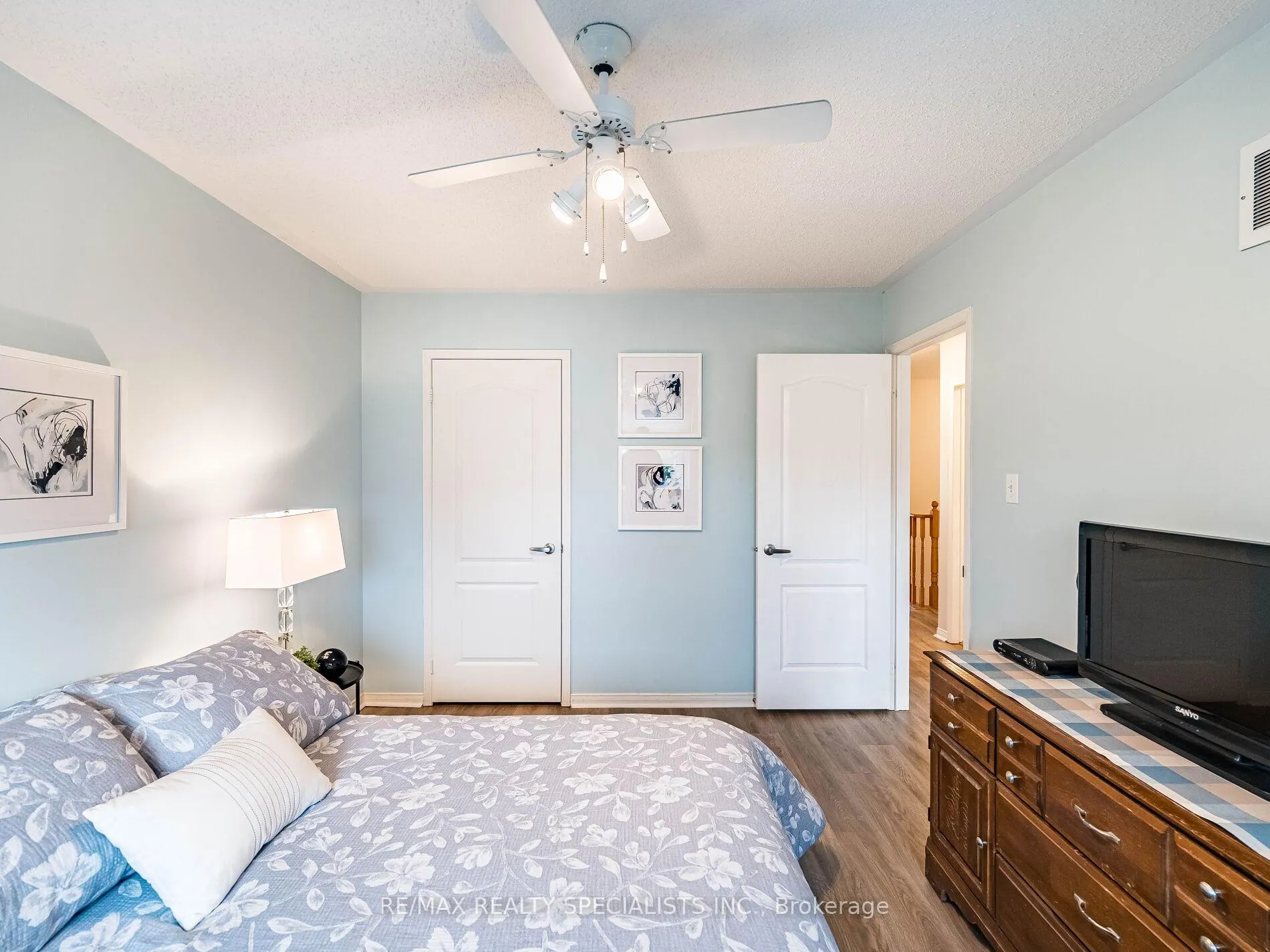 Photo 29 of 18 Willow Park Drive, Brampton, Sandringham-Wellington — HOMEH