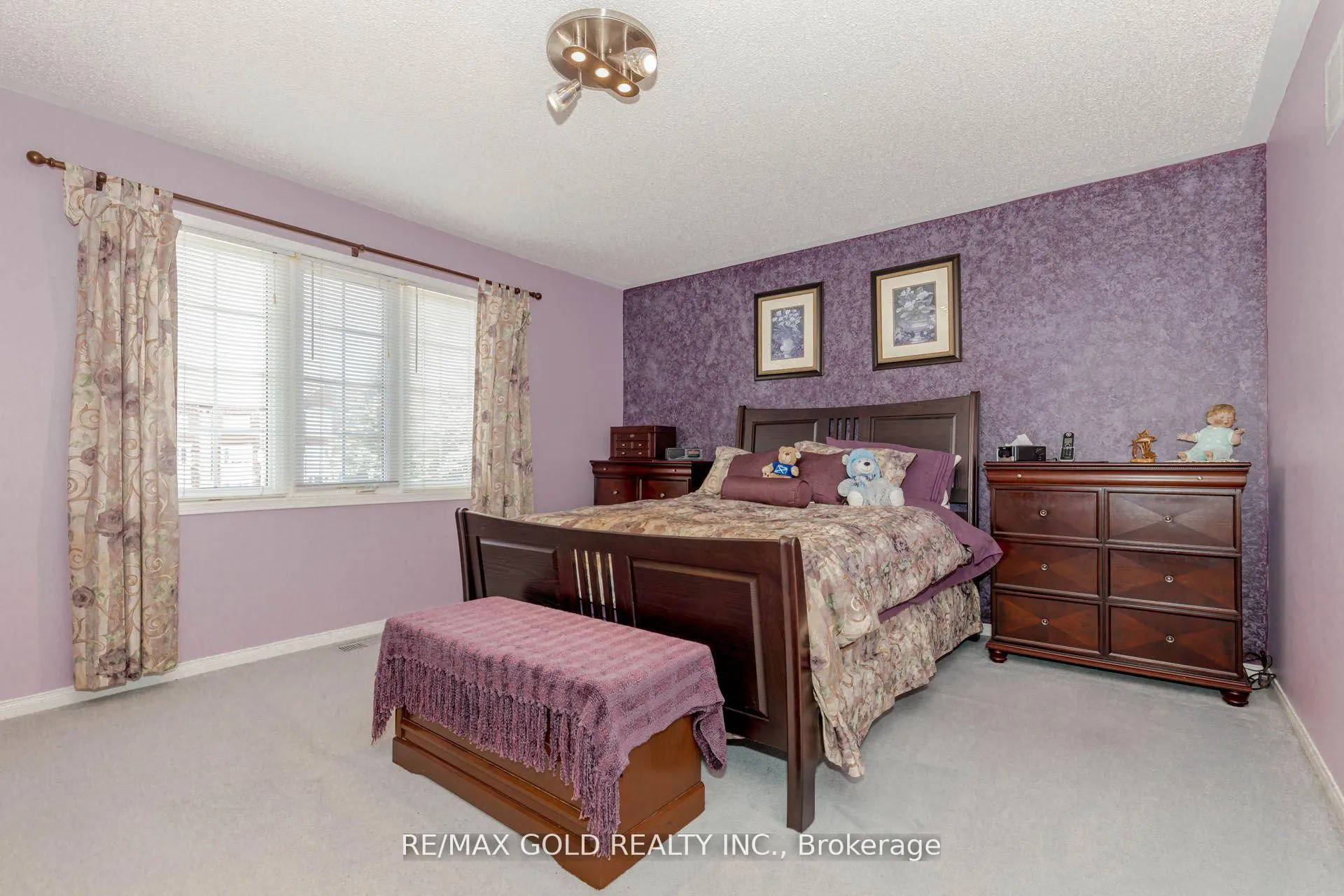Photo 21 of 24 Sweet Clover Crescent, Brampton, Sandringham-Wellington — HOMEH