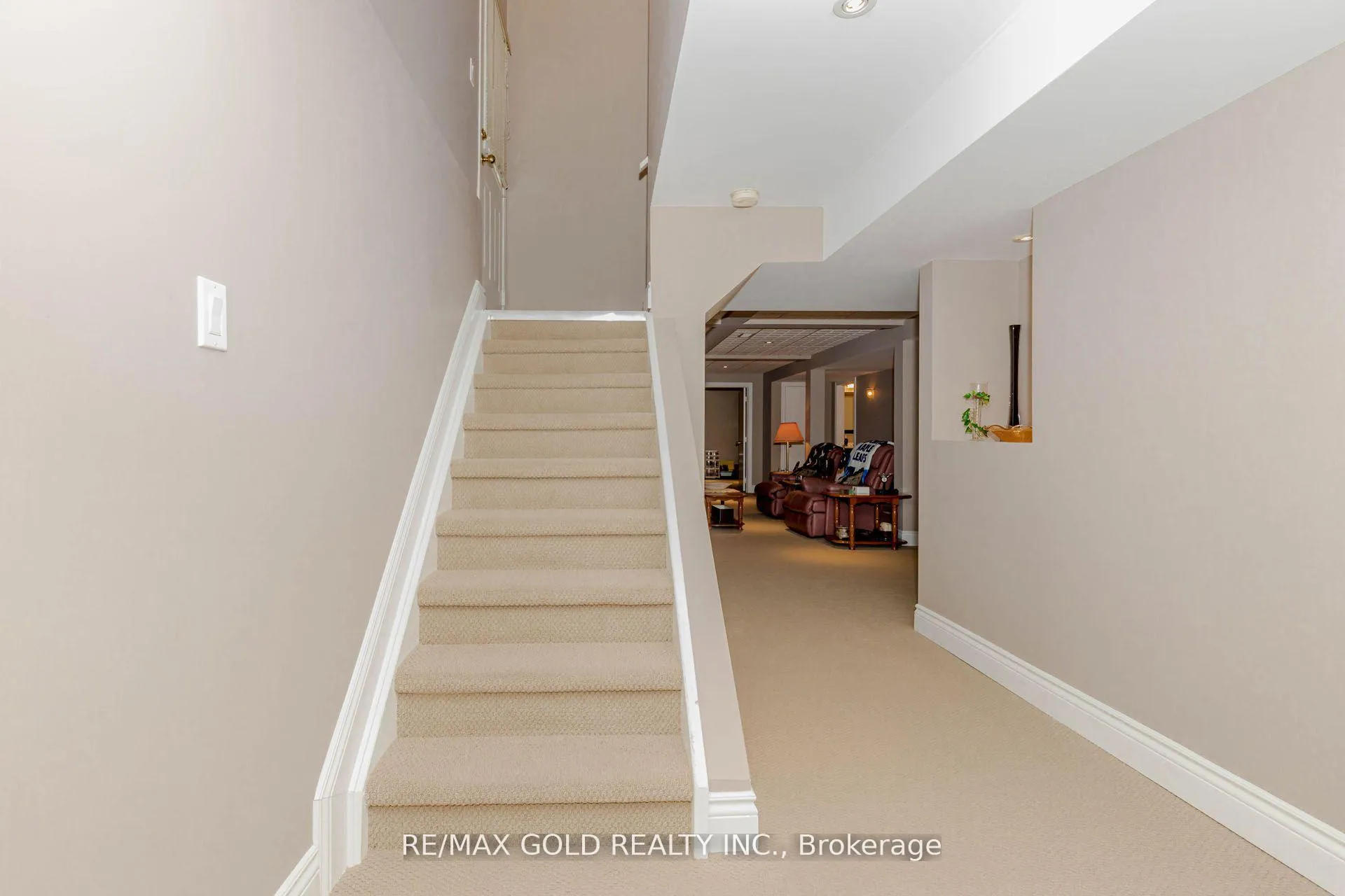 Photo 38 of 24 Sweet Clover Crescent, Brampton, Sandringham-Wellington — HOMEH