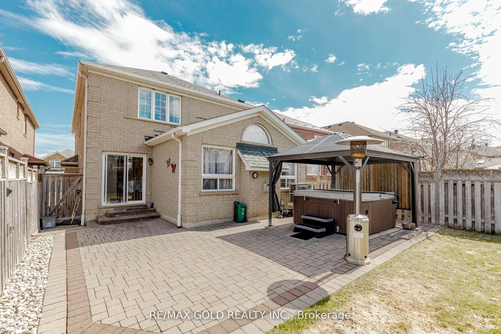 Photo 47 of 24 Sweet Clover Crescent, Brampton, Sandringham-Wellington — HOMEH