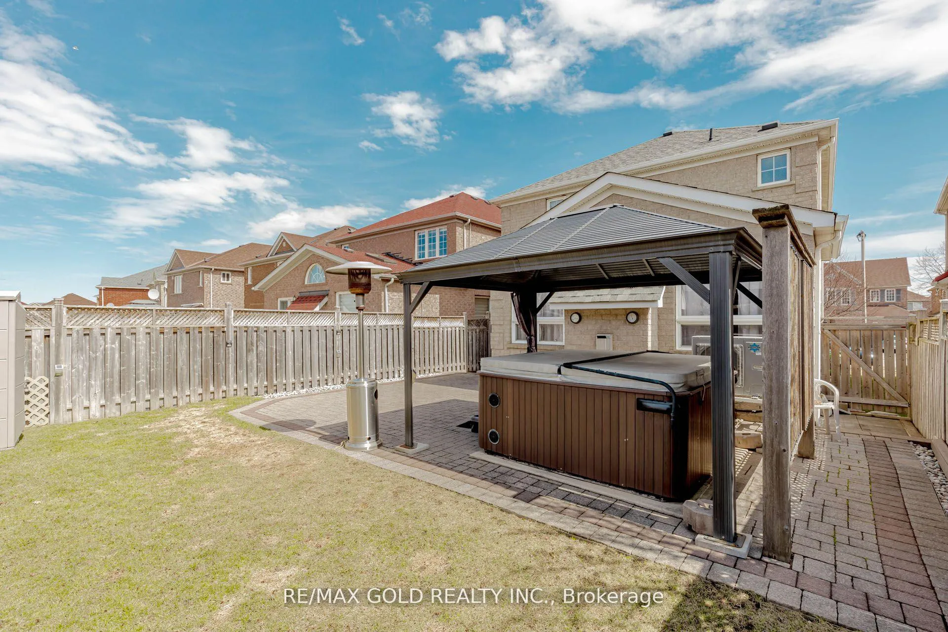 Photo 48 of 24 Sweet Clover Crescent, Brampton, Sandringham-Wellington — HOMEH
