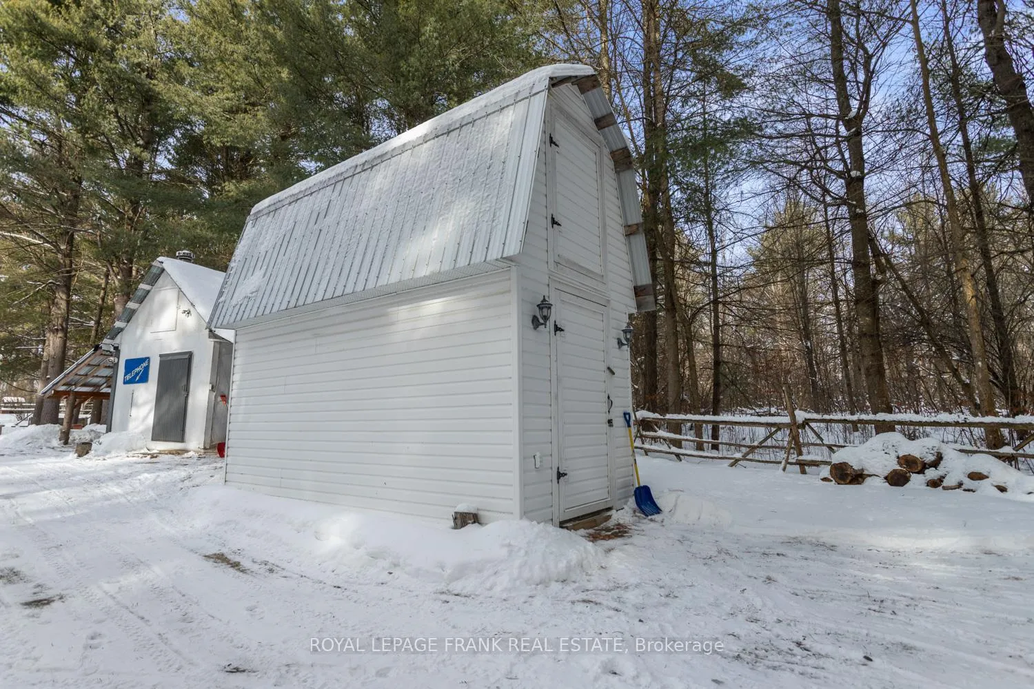 Photo 9 of 959 Bathurst 6 Concession, Tay Valley, Bathurst/Burgess & Sherbrooke (Bathurst) Twp — HOMEH