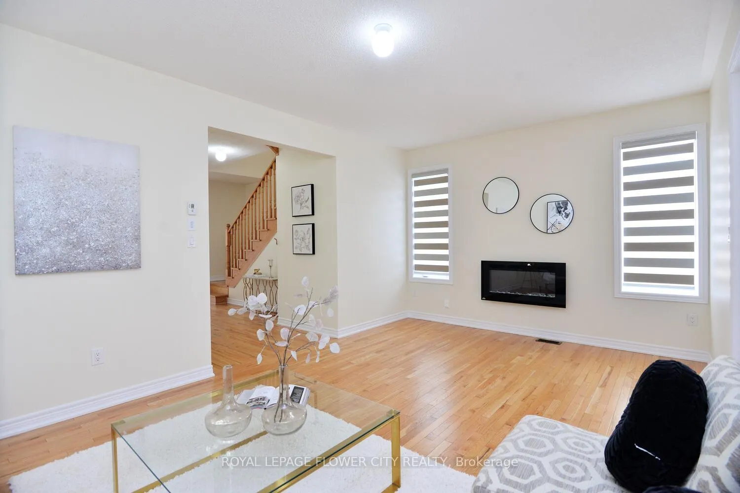 Photo 10 of 20 Brent Stephens Way, Brampton, Northwest Brampton — HOMEH