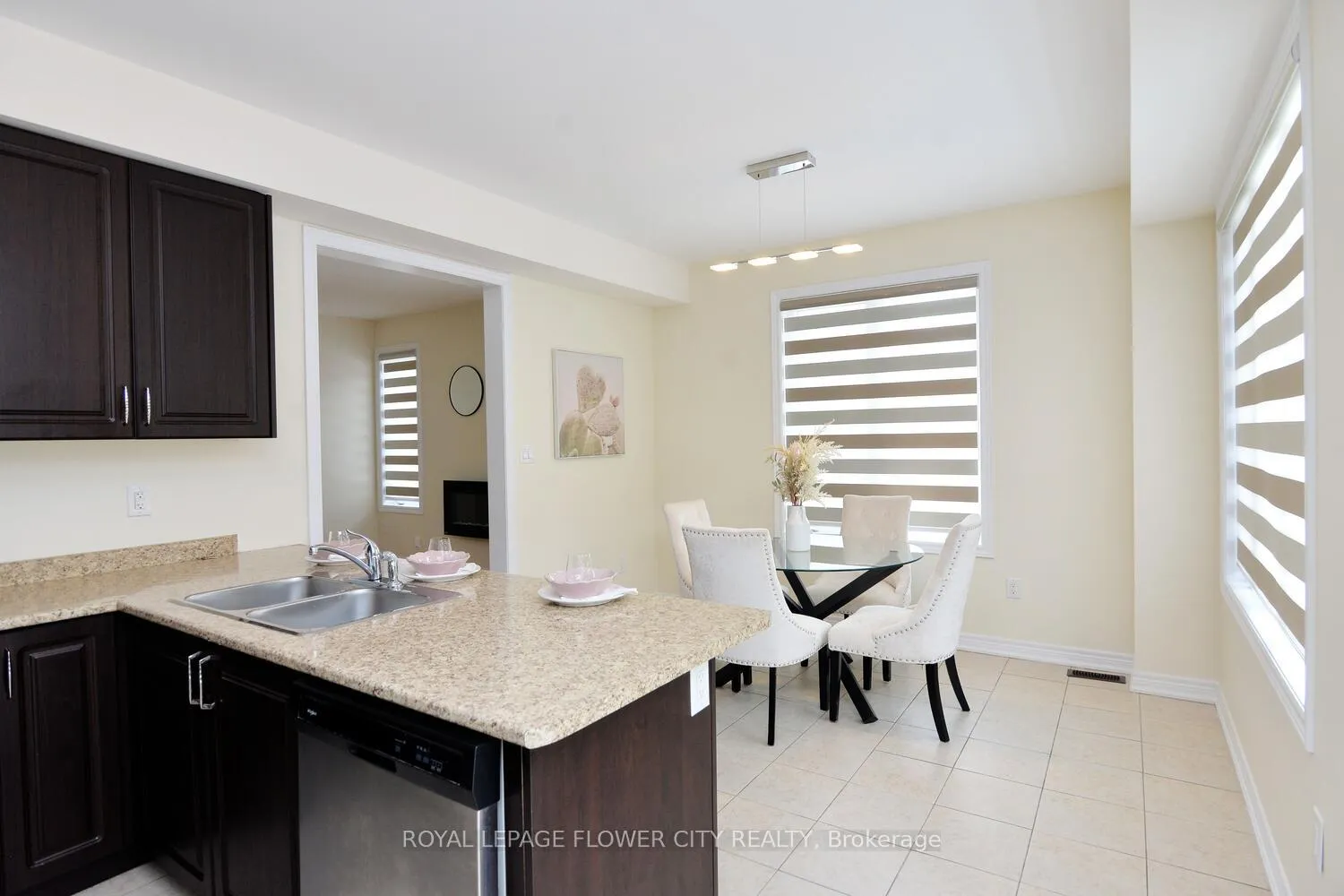 Photo 14 of 20 Brent Stephens Way, Brampton, Northwest Brampton — HOMEH