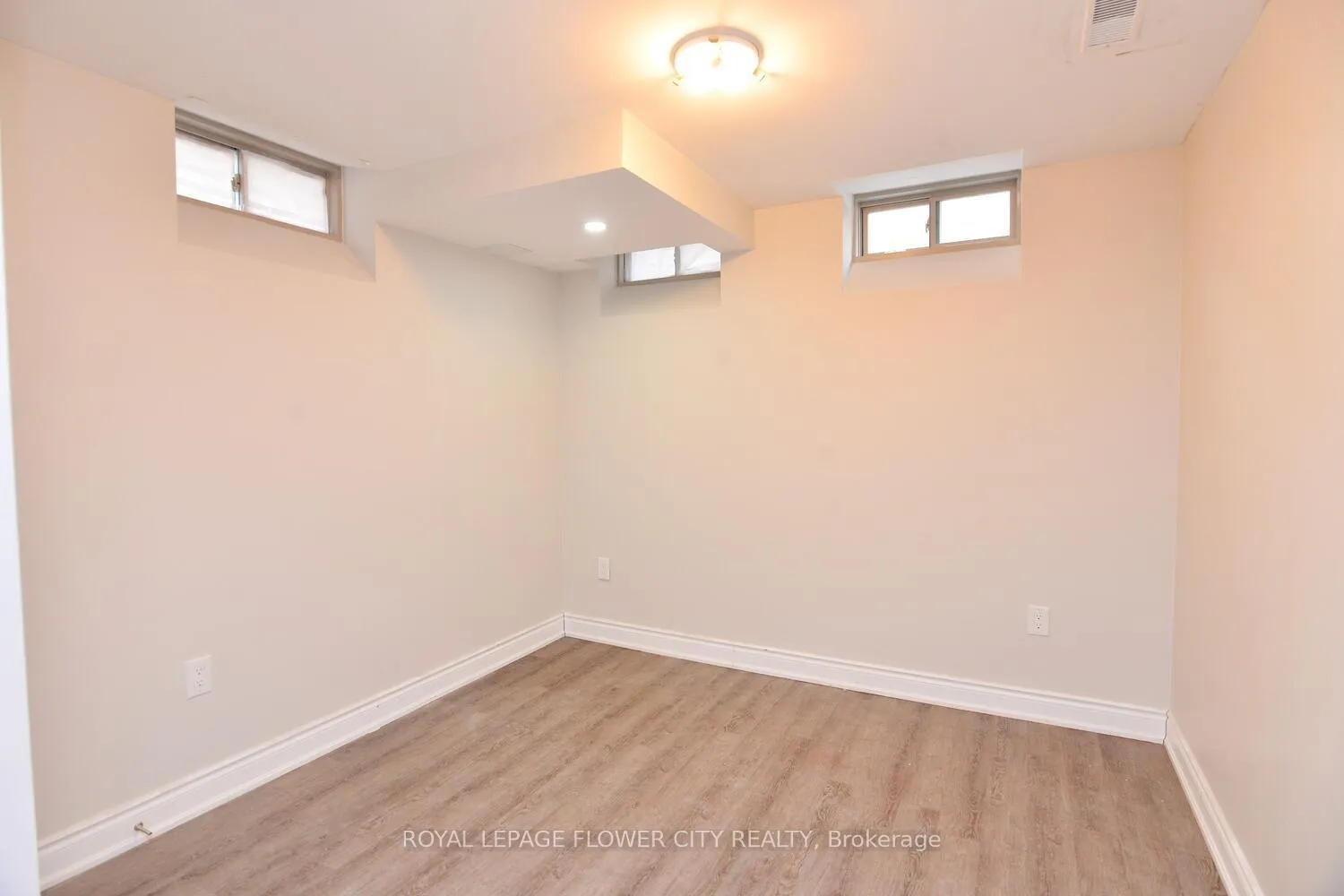 Photo 34 of 20 Brent Stephens Way, Brampton, Northwest Brampton — HOMEH