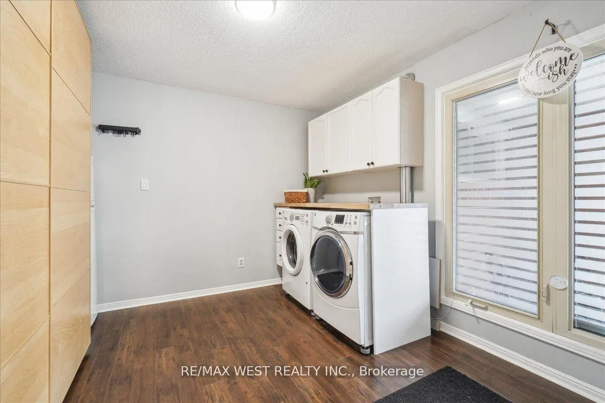 Photo 6 of 40 Boreham Circle, Brampton, Snelgrove — HOMEH