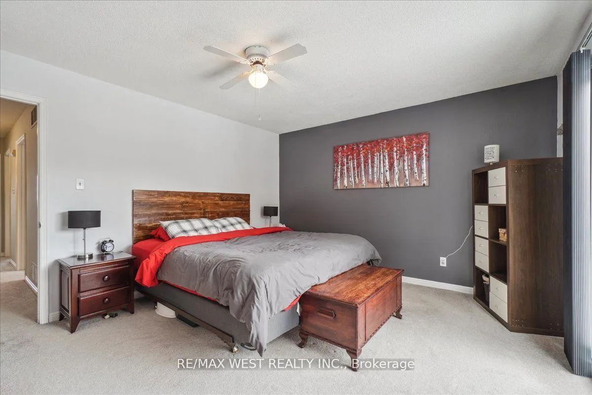 Photo 7 of 40 Boreham Circle, Brampton, Snelgrove — HOMEH